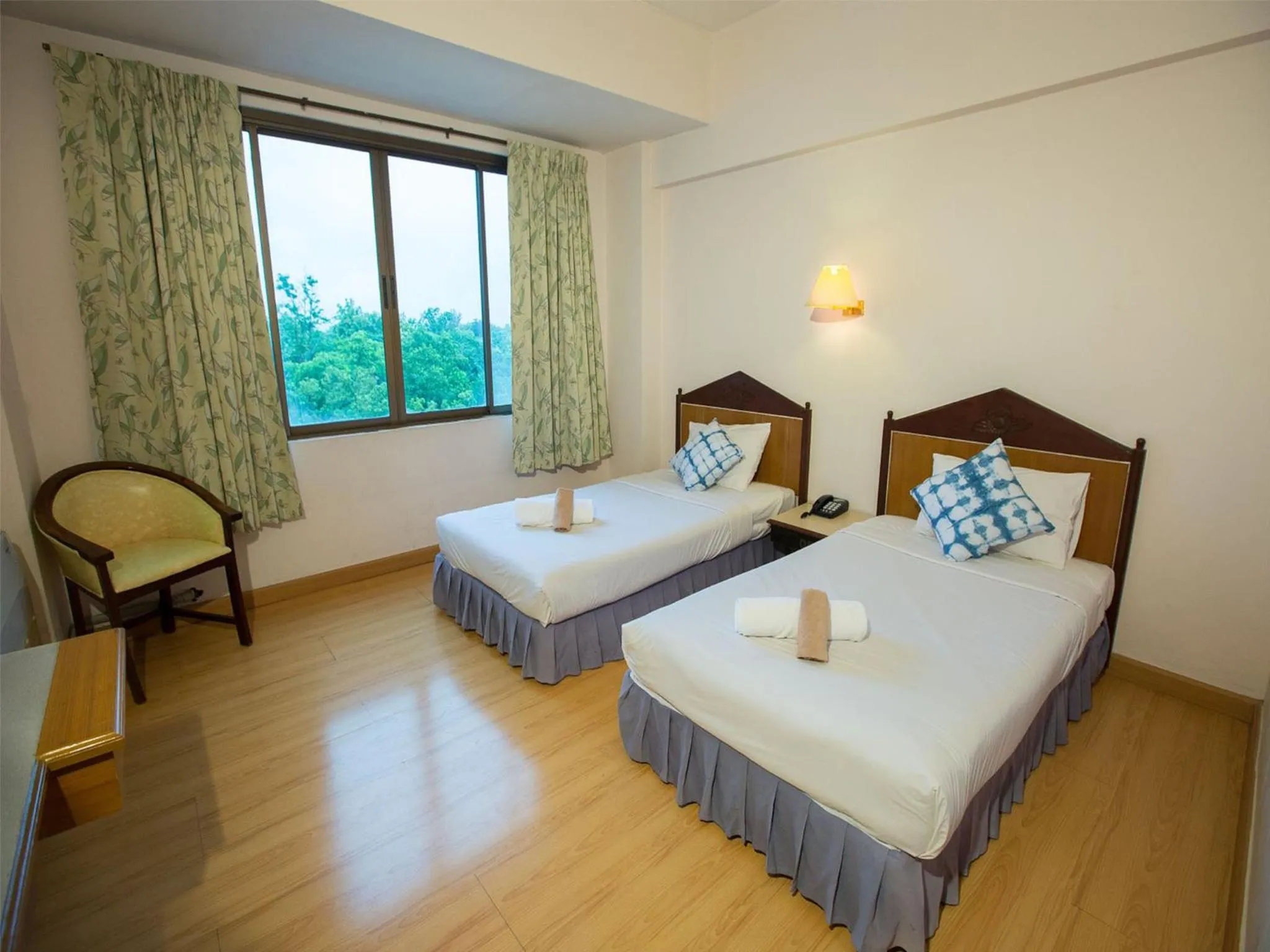 Standard Twin Room in Phrae Nakara Hotel