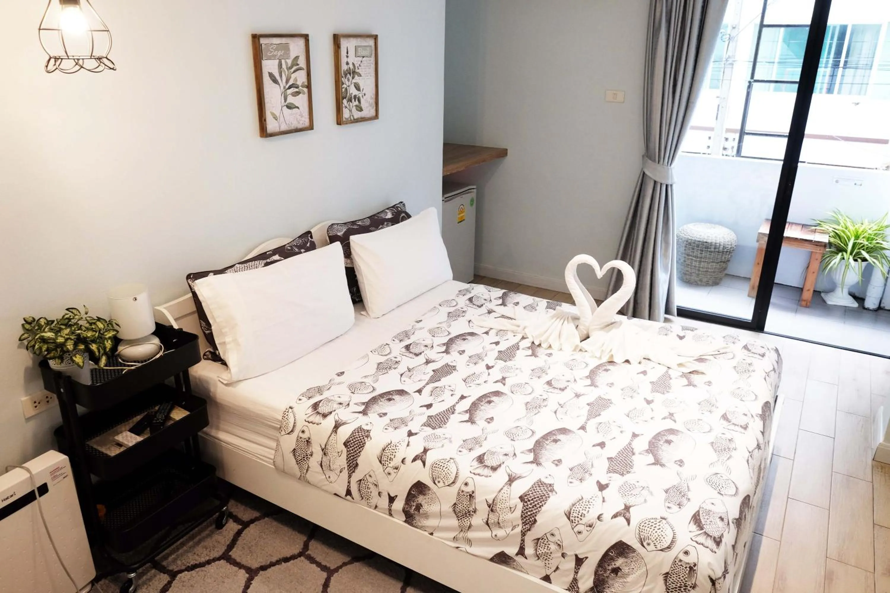 Small Double Room in Sea Sand Trees