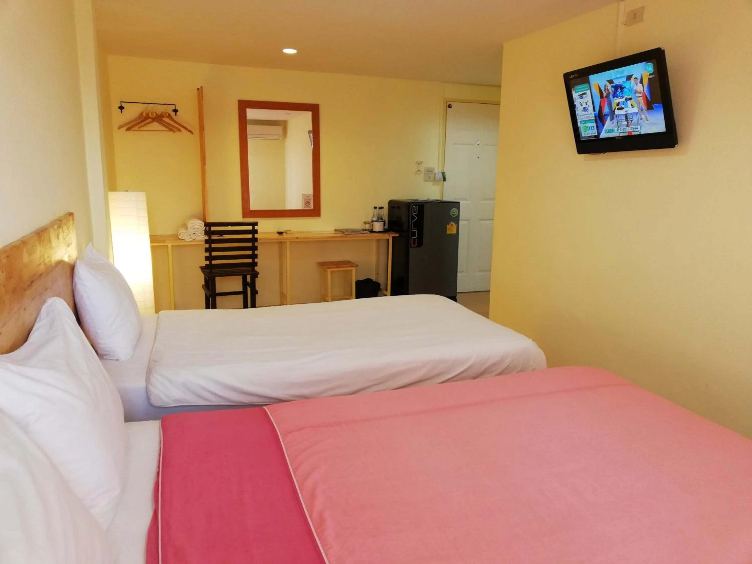 Standard Triple Room in Rinradee Place