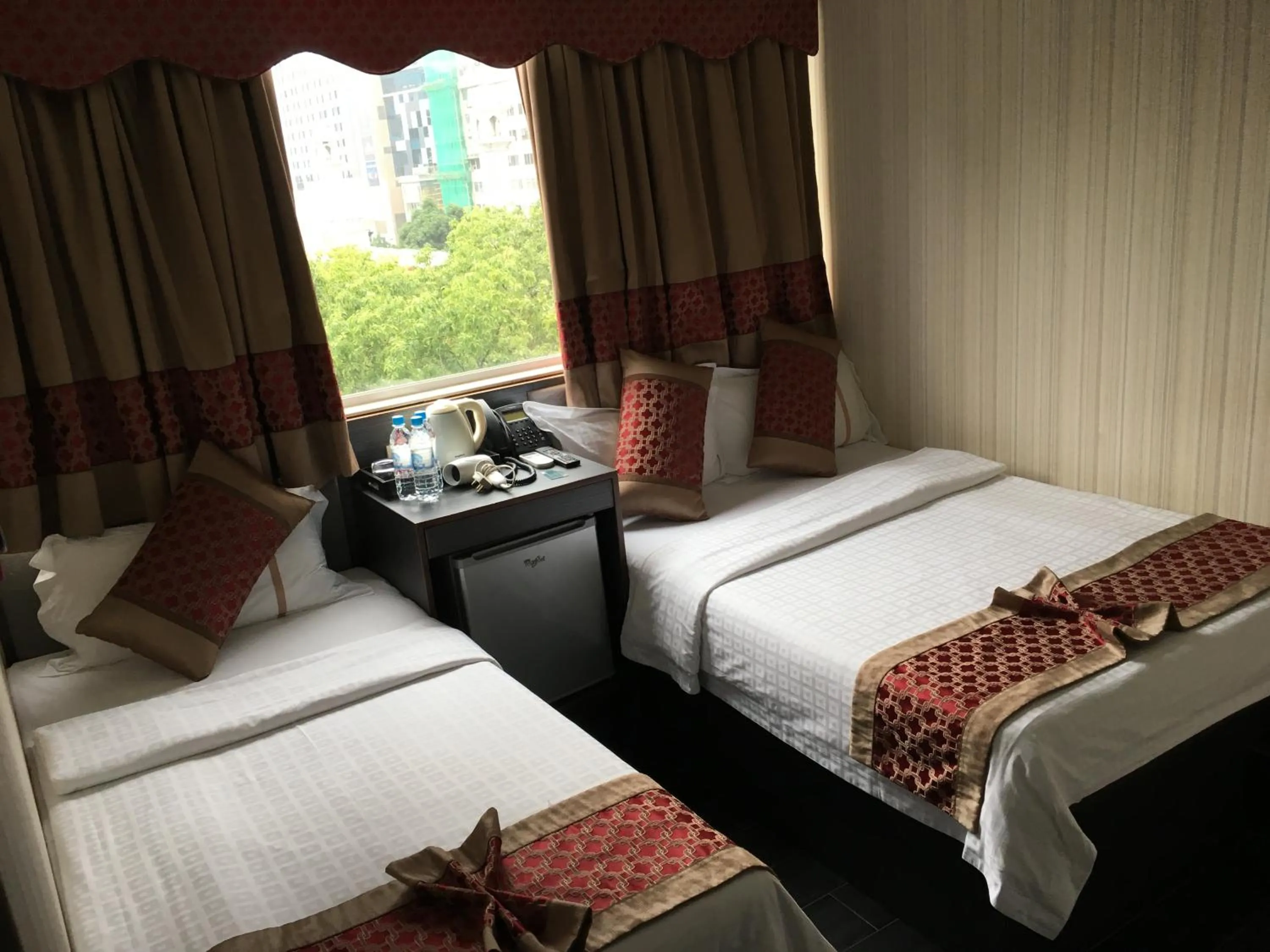 Triple Room in Seasons Hotel