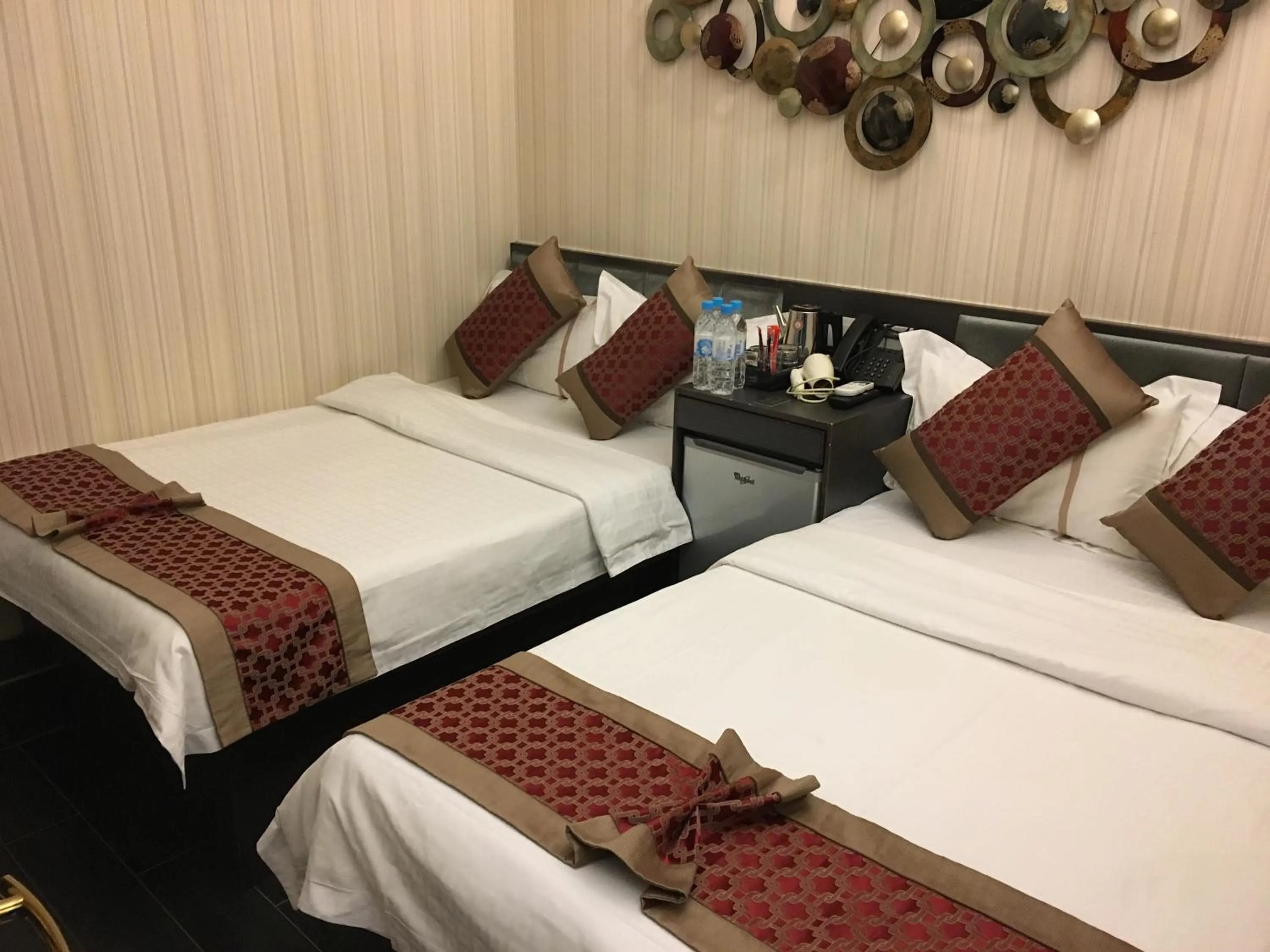 Quadruple Room in Seasons Hotel