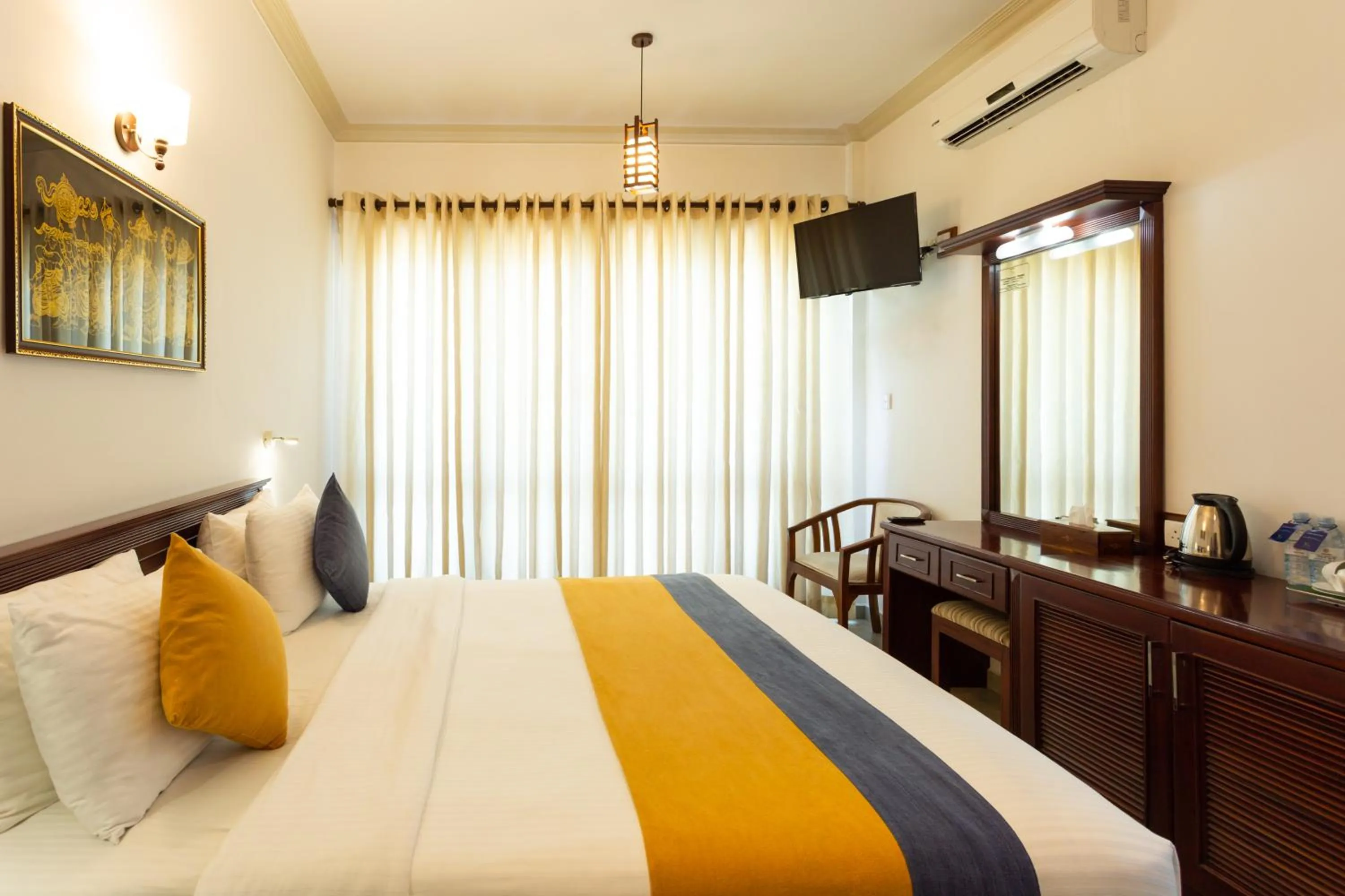 Deluxe Double Room with Balcony & Free Late Check Out  - single occupancy in Hotel Yo Kandy