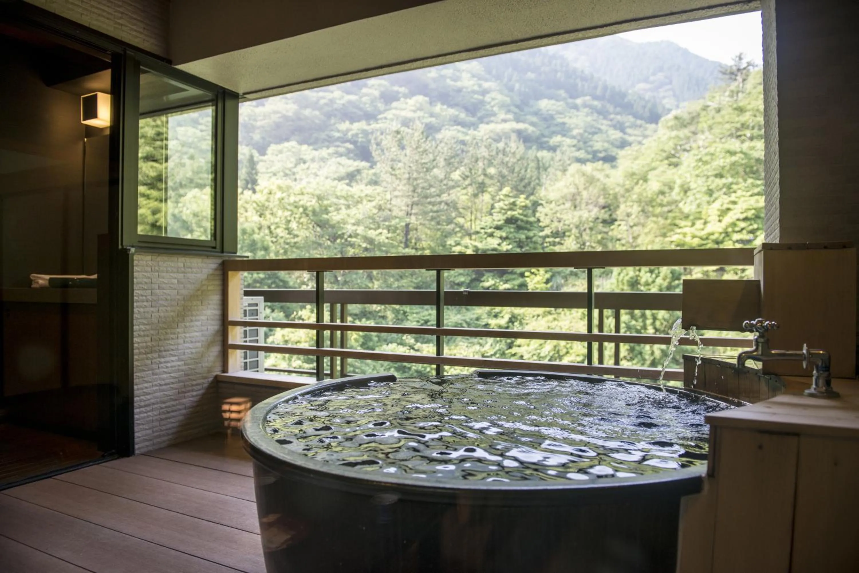 Suite with Tatami Area & Open Air Bath-Top Floor - Non-Smoking in Takamiya Bettei Kuon