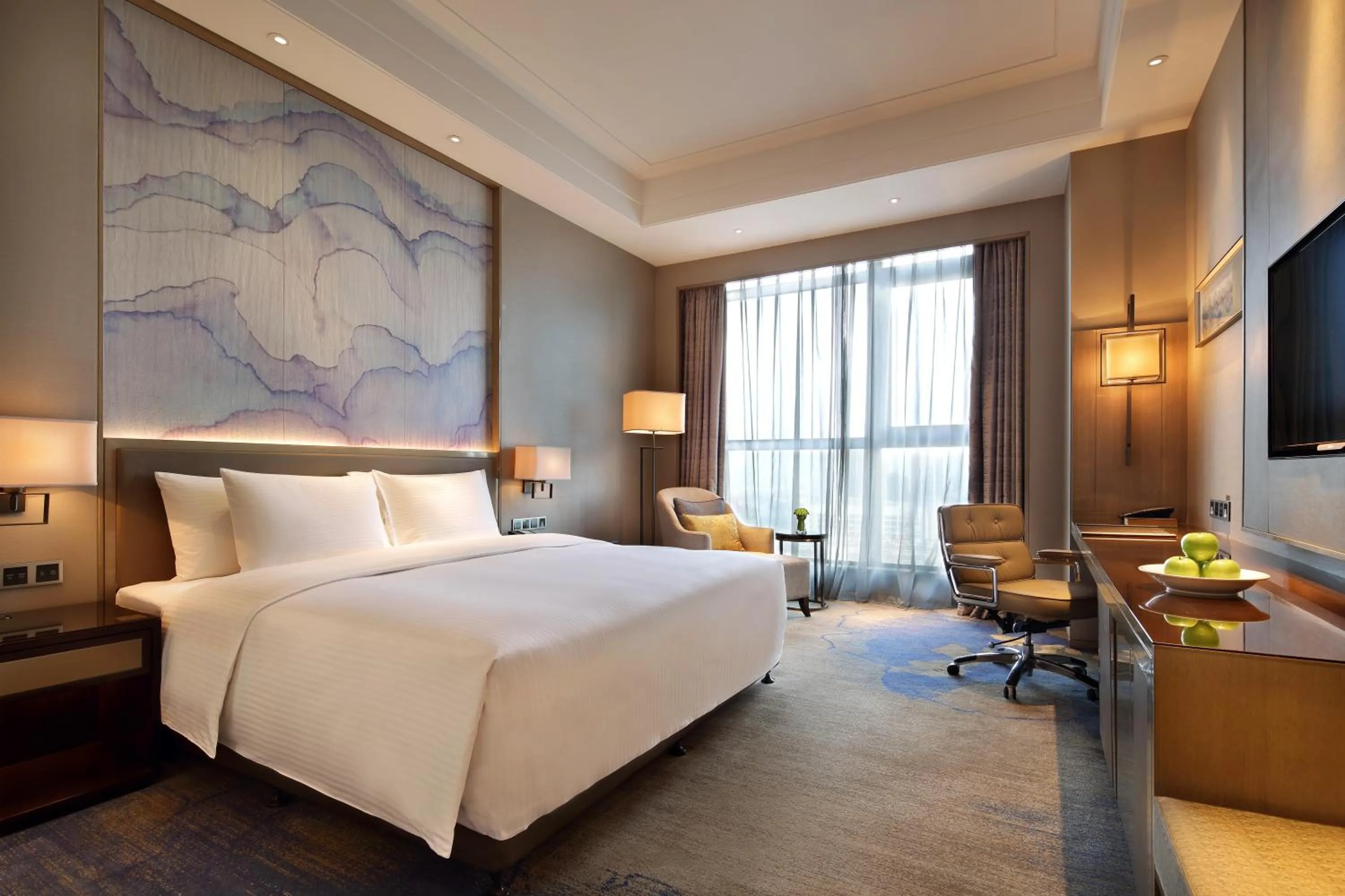 Executive Floor Deluxe King Room in Wanda Realm Huangshi