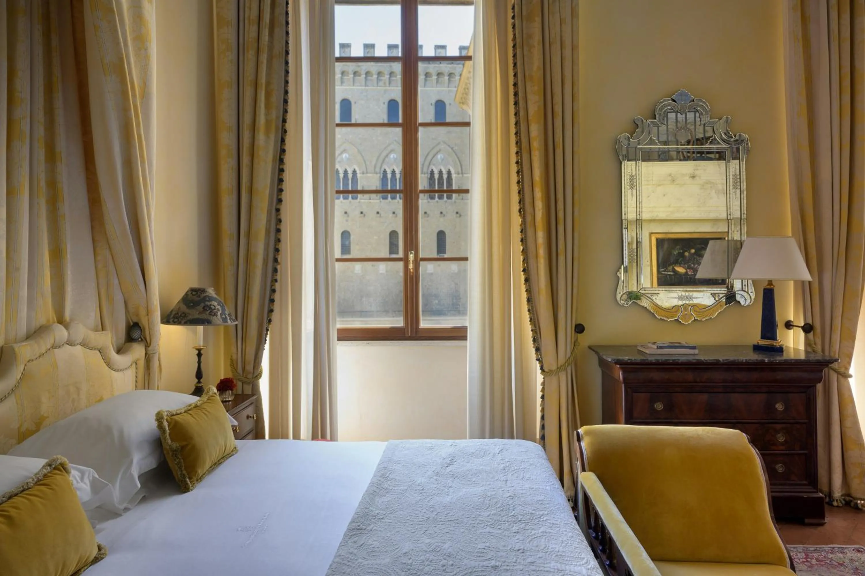 Heritage Suite - single occupancy in Grand Hotel Continental Siena - Starhotels Collezione