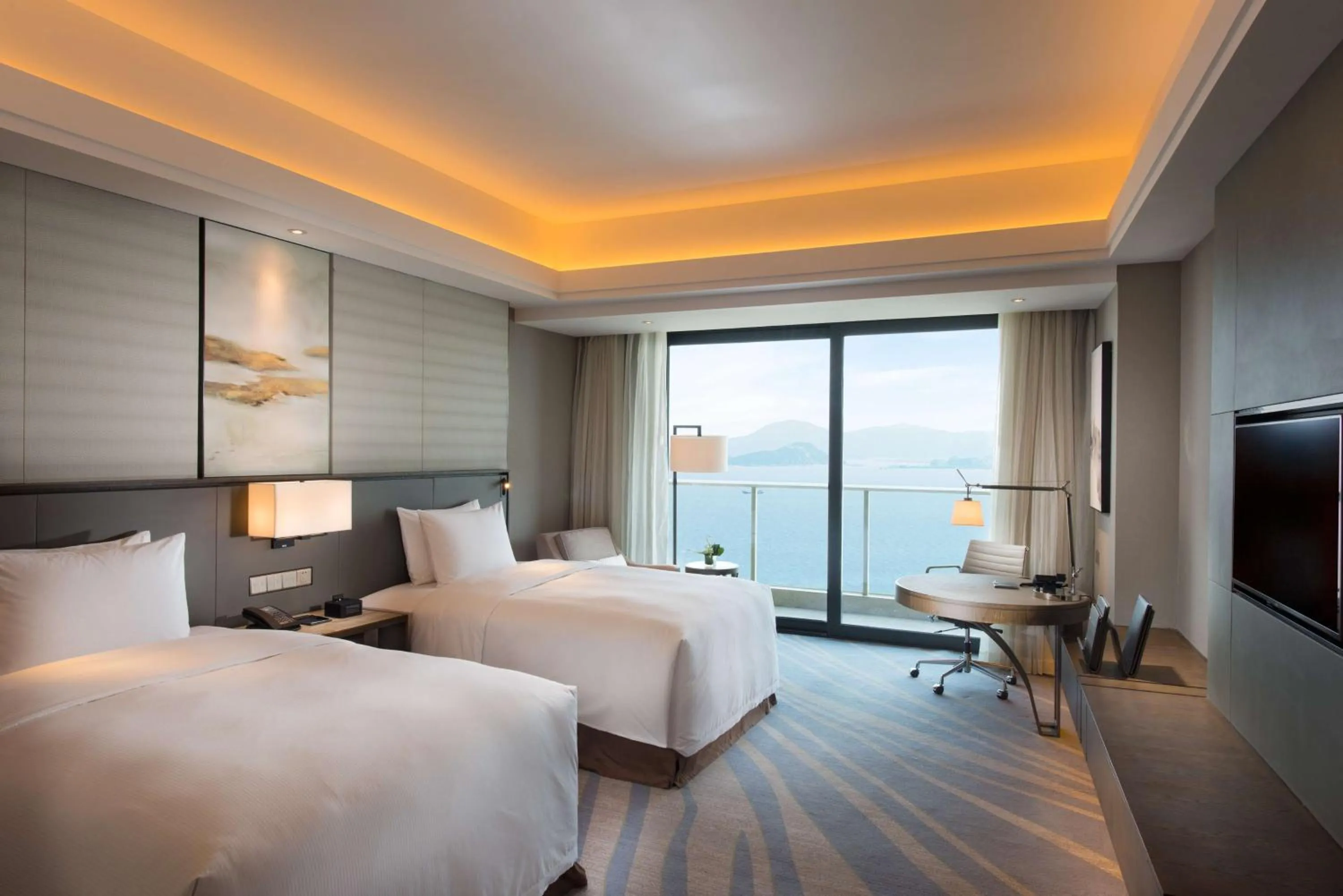 Executive Sea View Twin Room   in Hilton Zhoushan