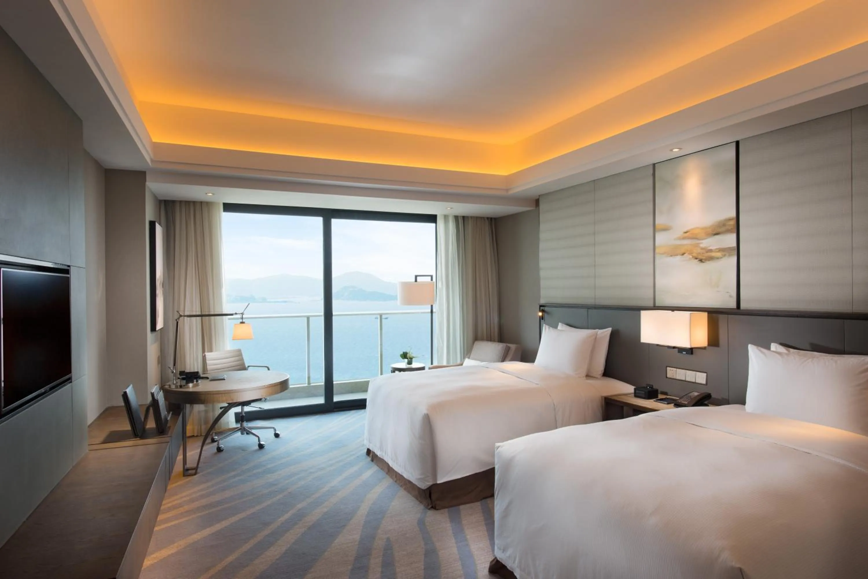 Deluxe Twin Room with Sea View in Hilton Zhoushan