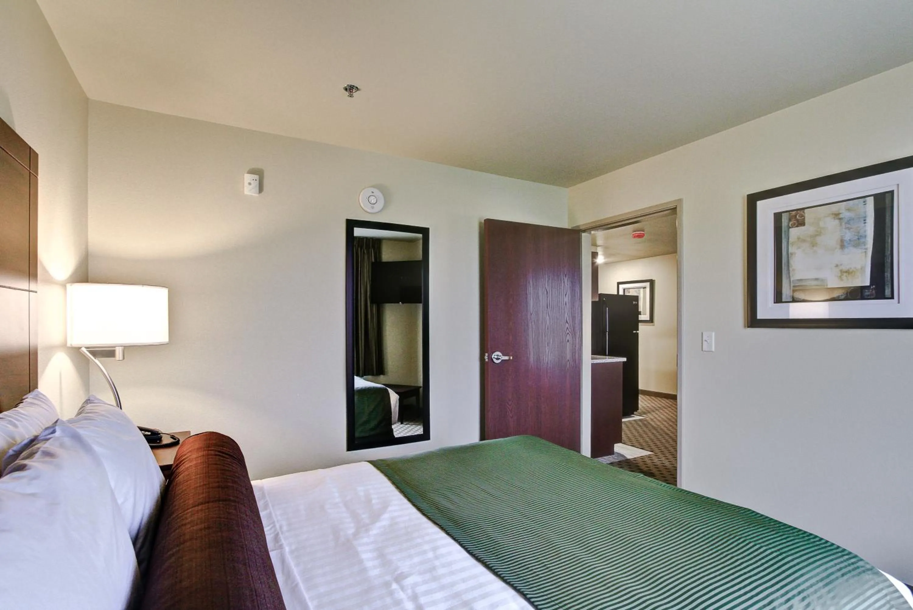 Family Room - Disability Access in Cobblestone Hotel & Suites Pulaski/Green Bay