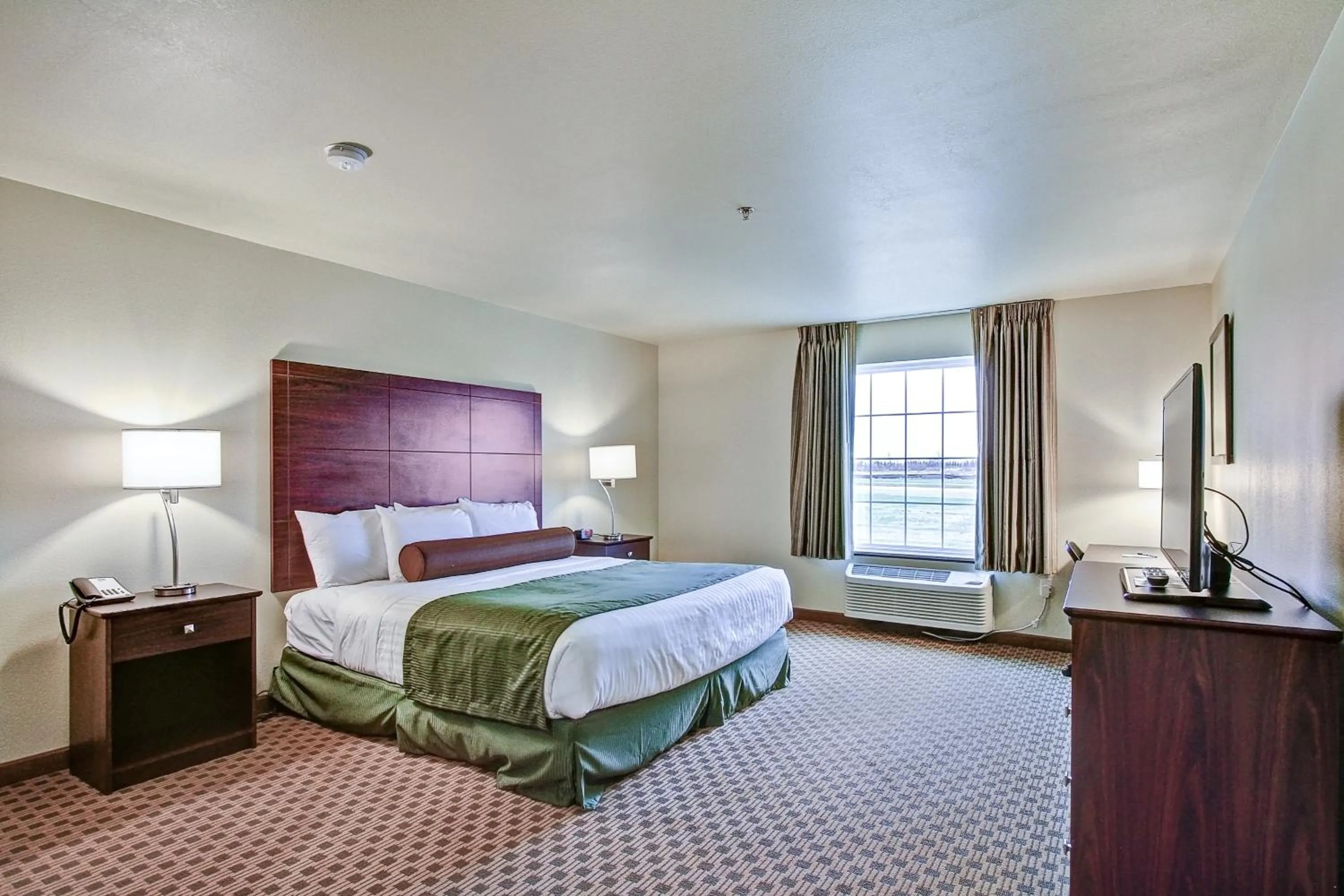 King Room - Disability Access in Cobblestone Hotel & Suites Pulaski/Green Bay