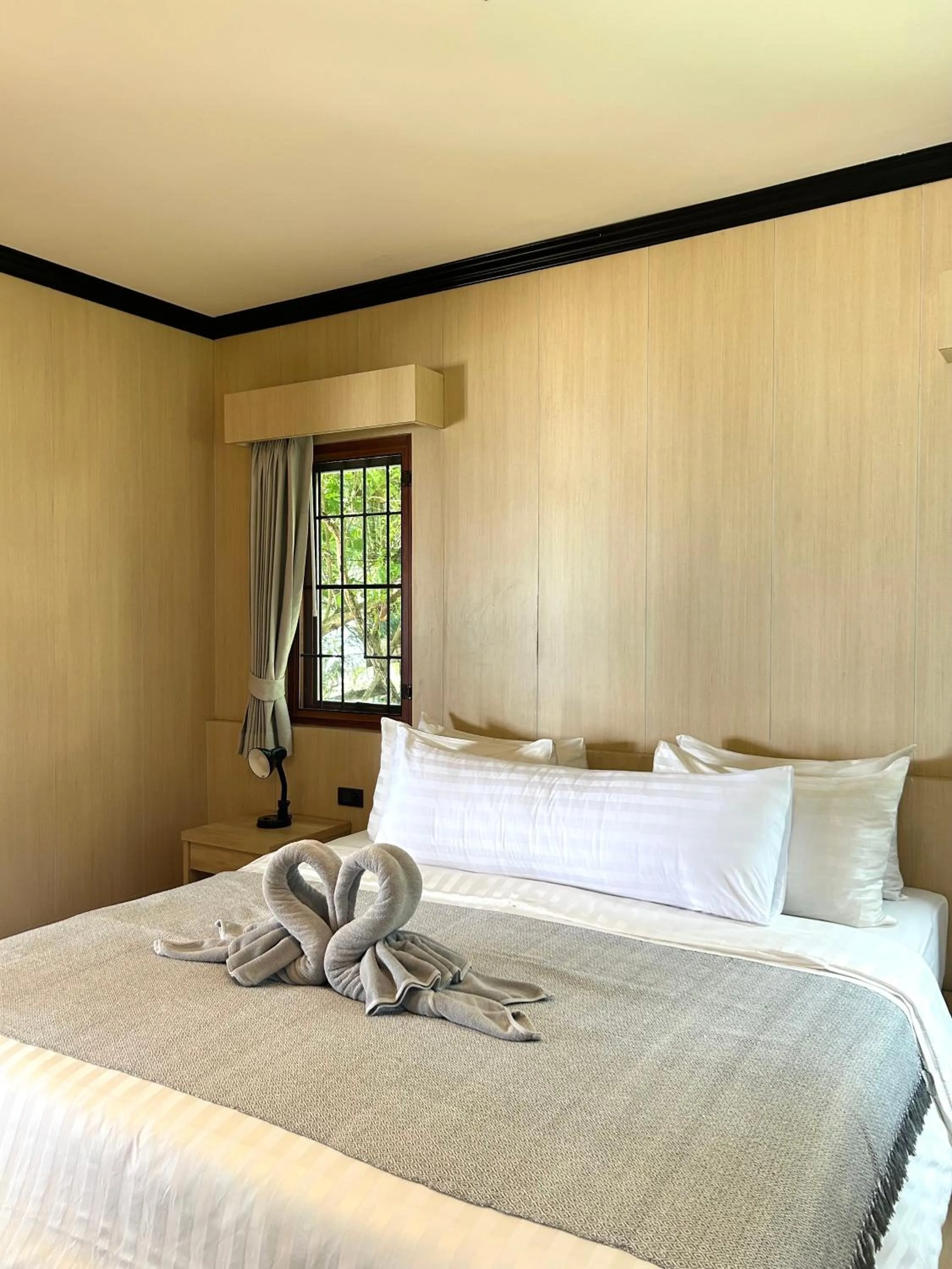 Sea Front Villa in Kai Bae Beach Resort Koh Chang