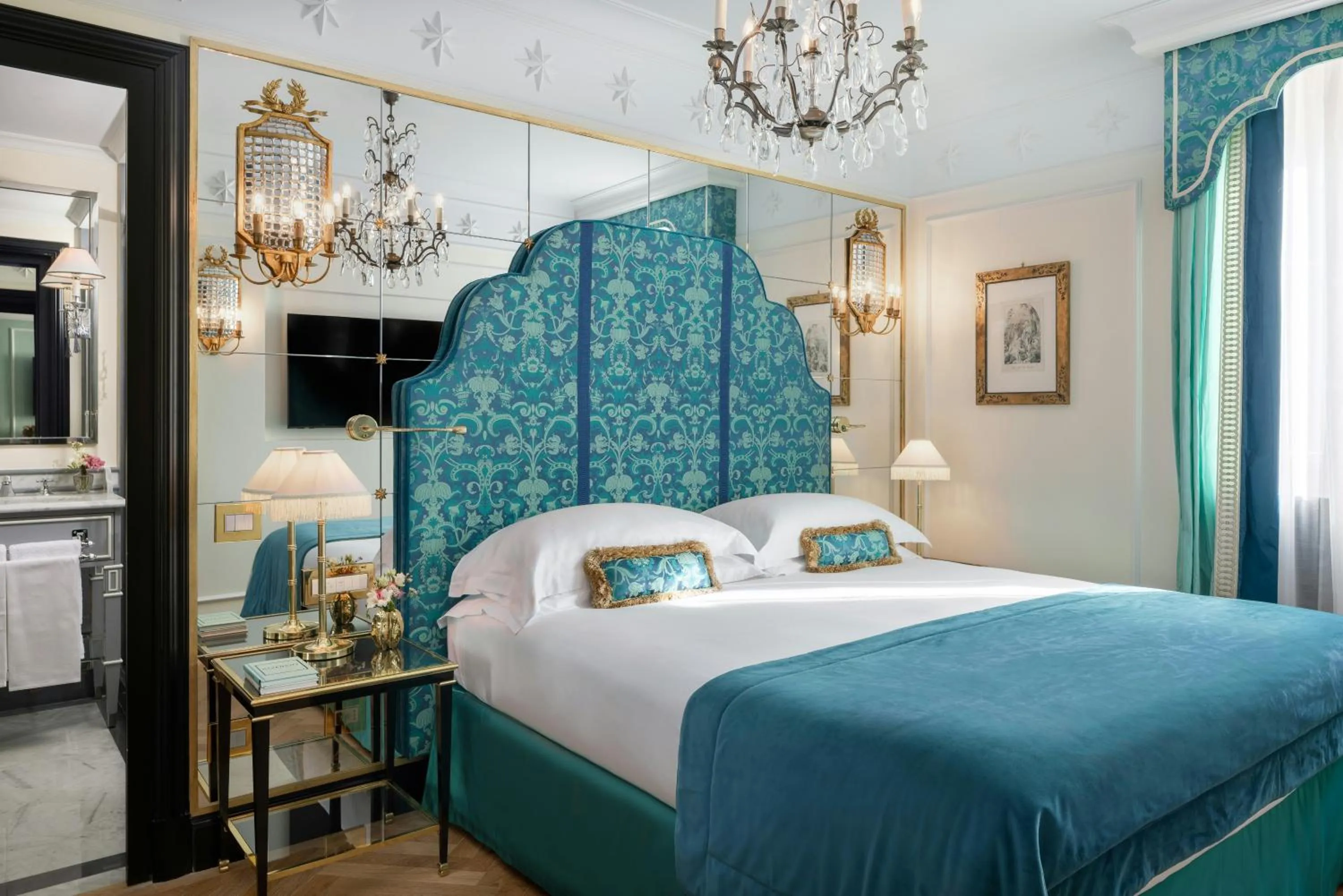 Suite in Hotel d’Inghilterra Roma – Starhotels Collezione