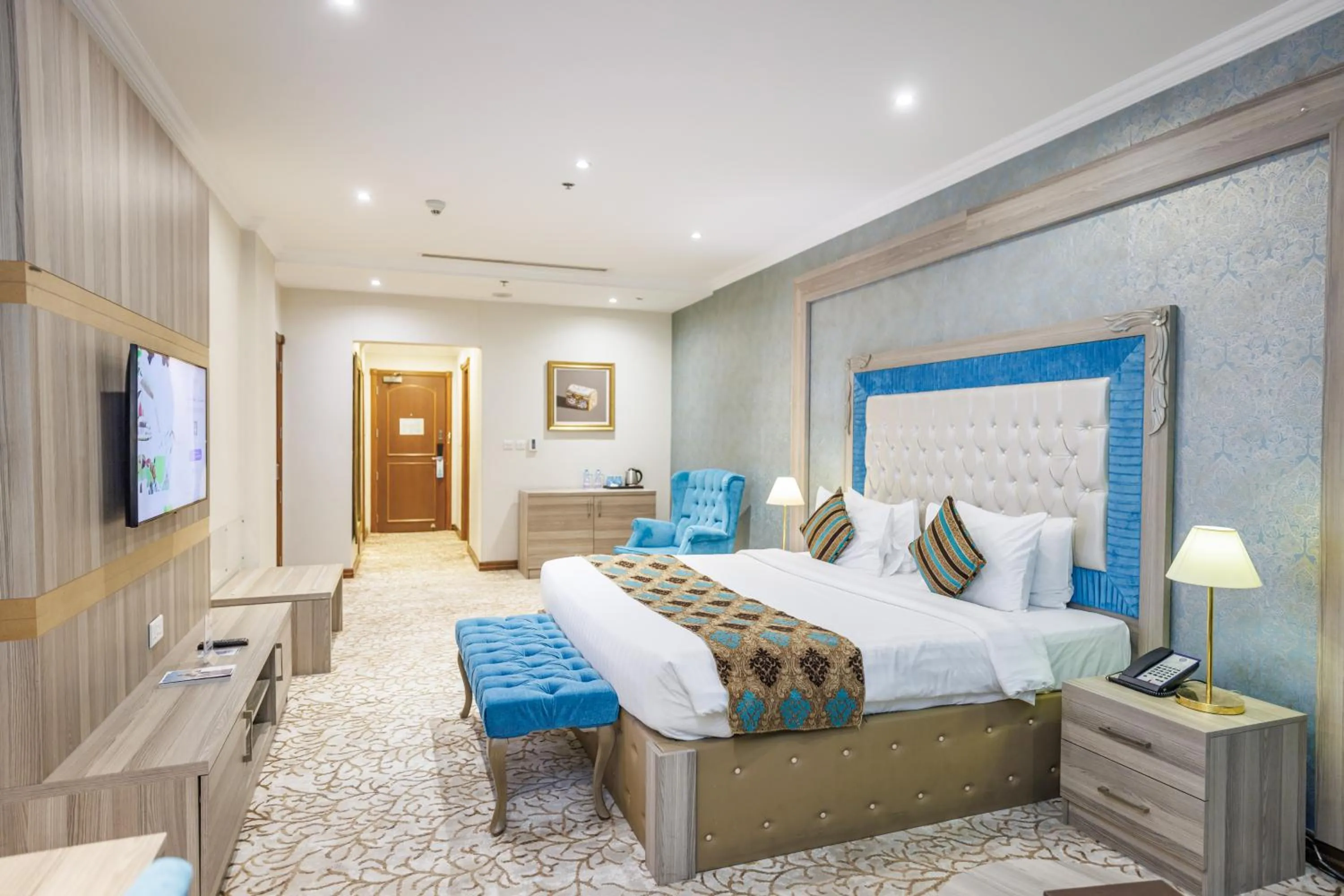 Two Connecting Rooms in Sapphire Plaza Hotel