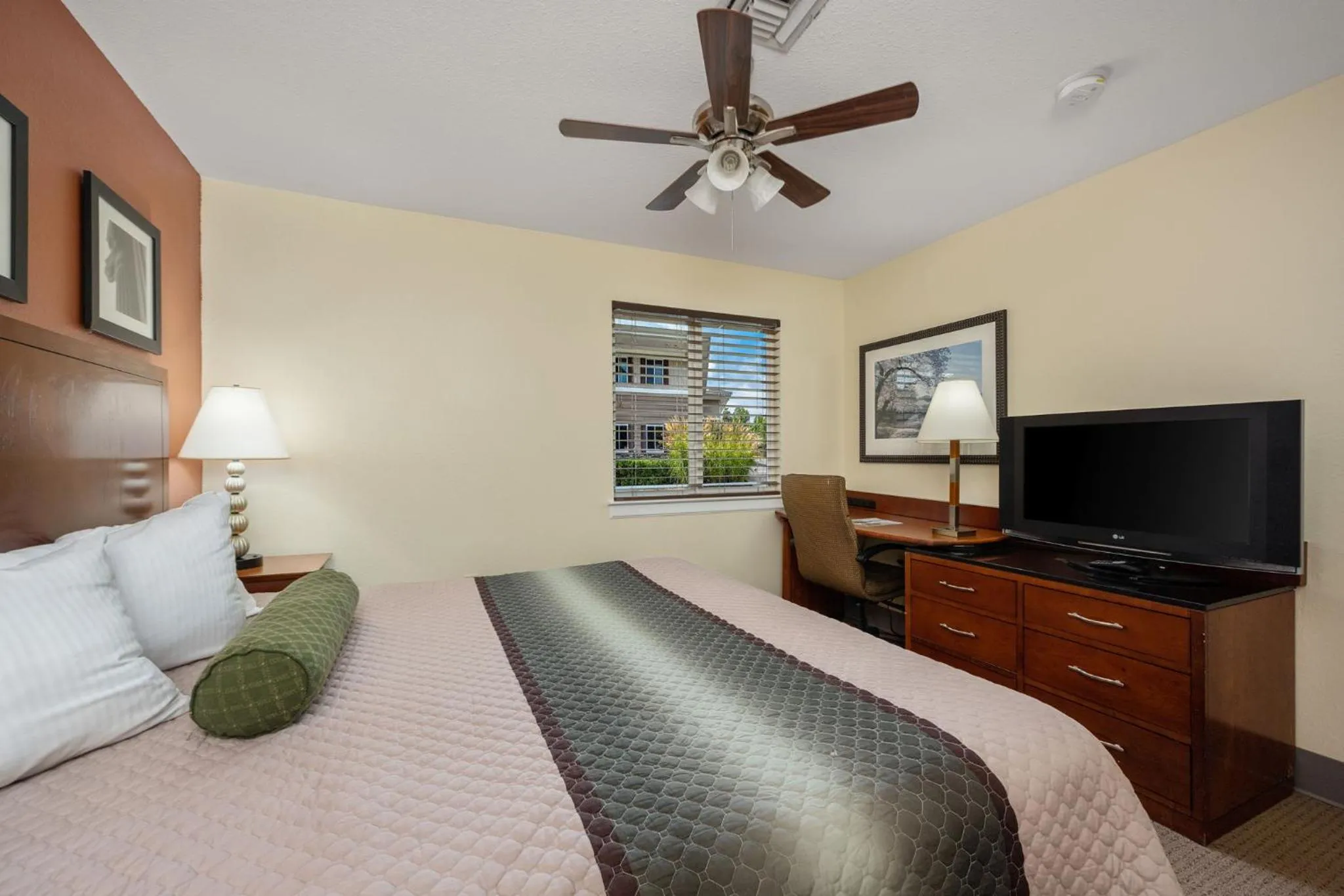King Suite in Affordable Suites of America Stafford Quantico