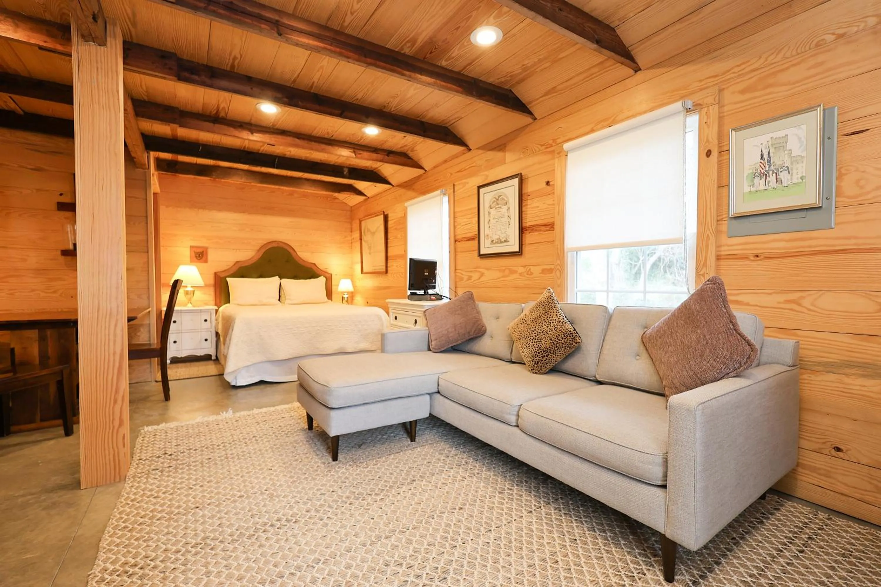 Deluxe Queen Studio  in The Dailey Renewal Retreat B & B