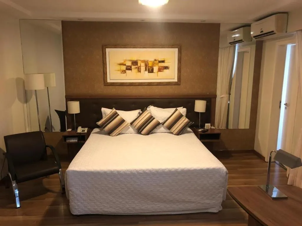 Superior Double Room in Summit Hotel Monaco