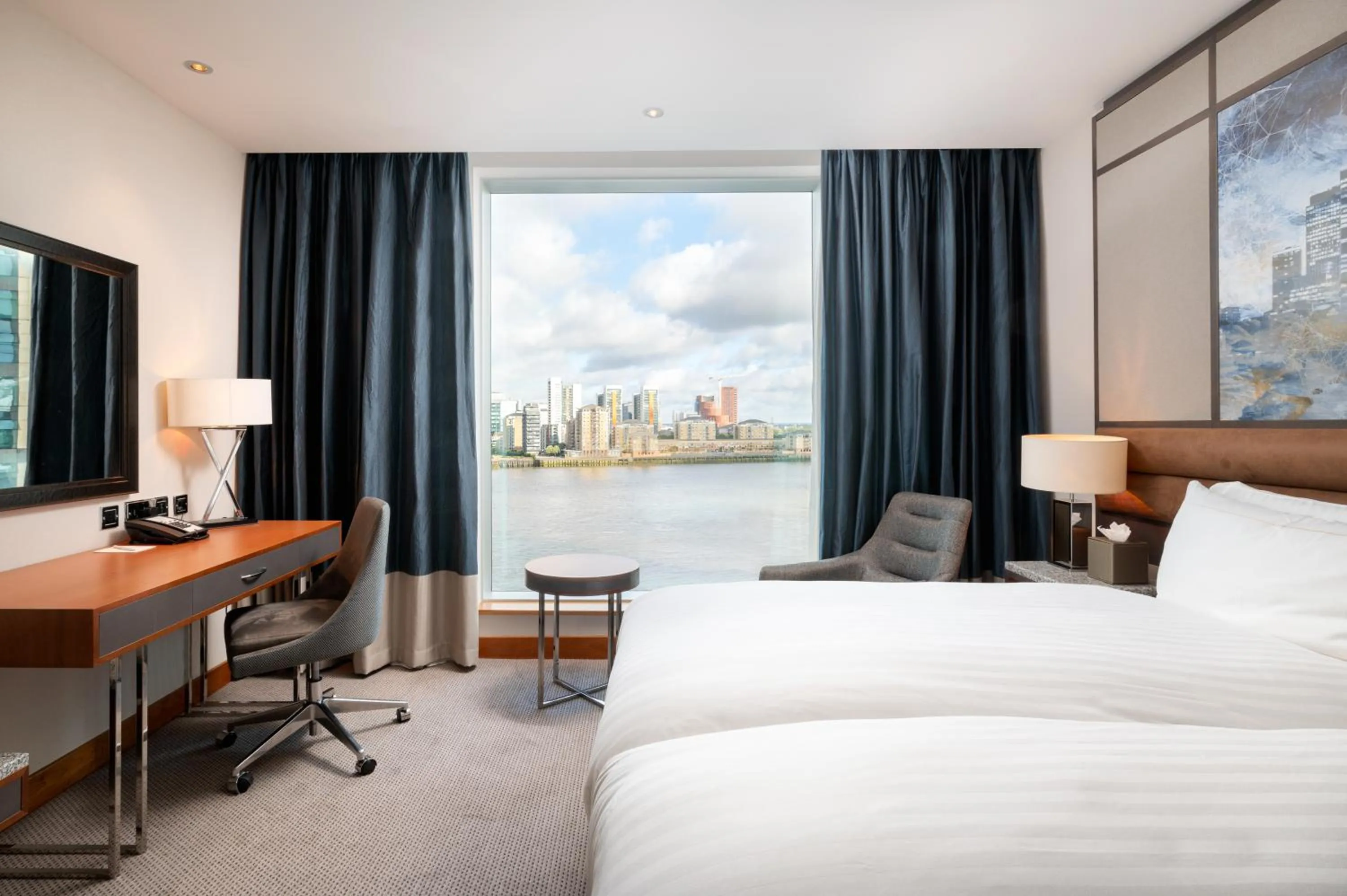 2 Twin Bed Classic High Floor in InterContinental London - The O2