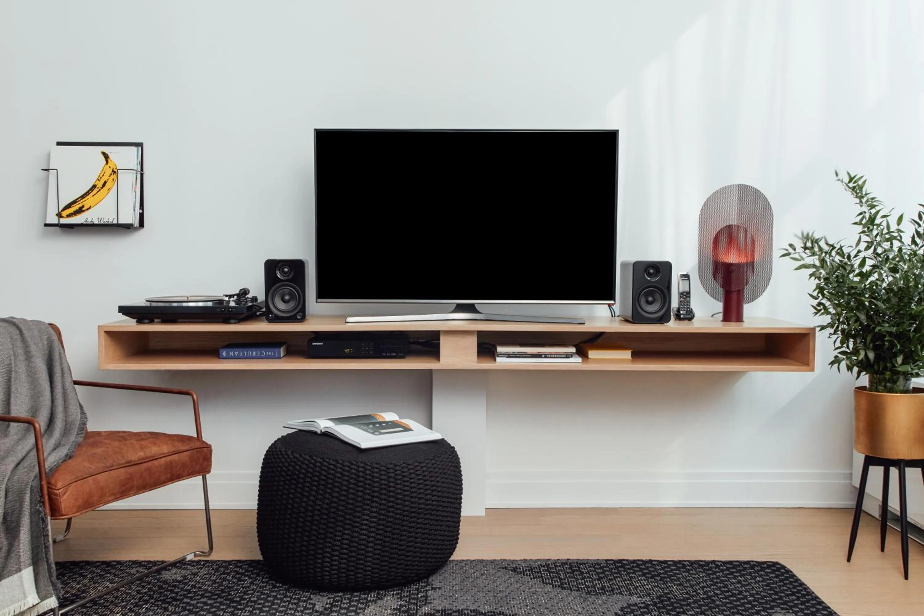 Premium One Bedroom, King (24/7 Front Desk) in Mint House 70 Pine by Kasa