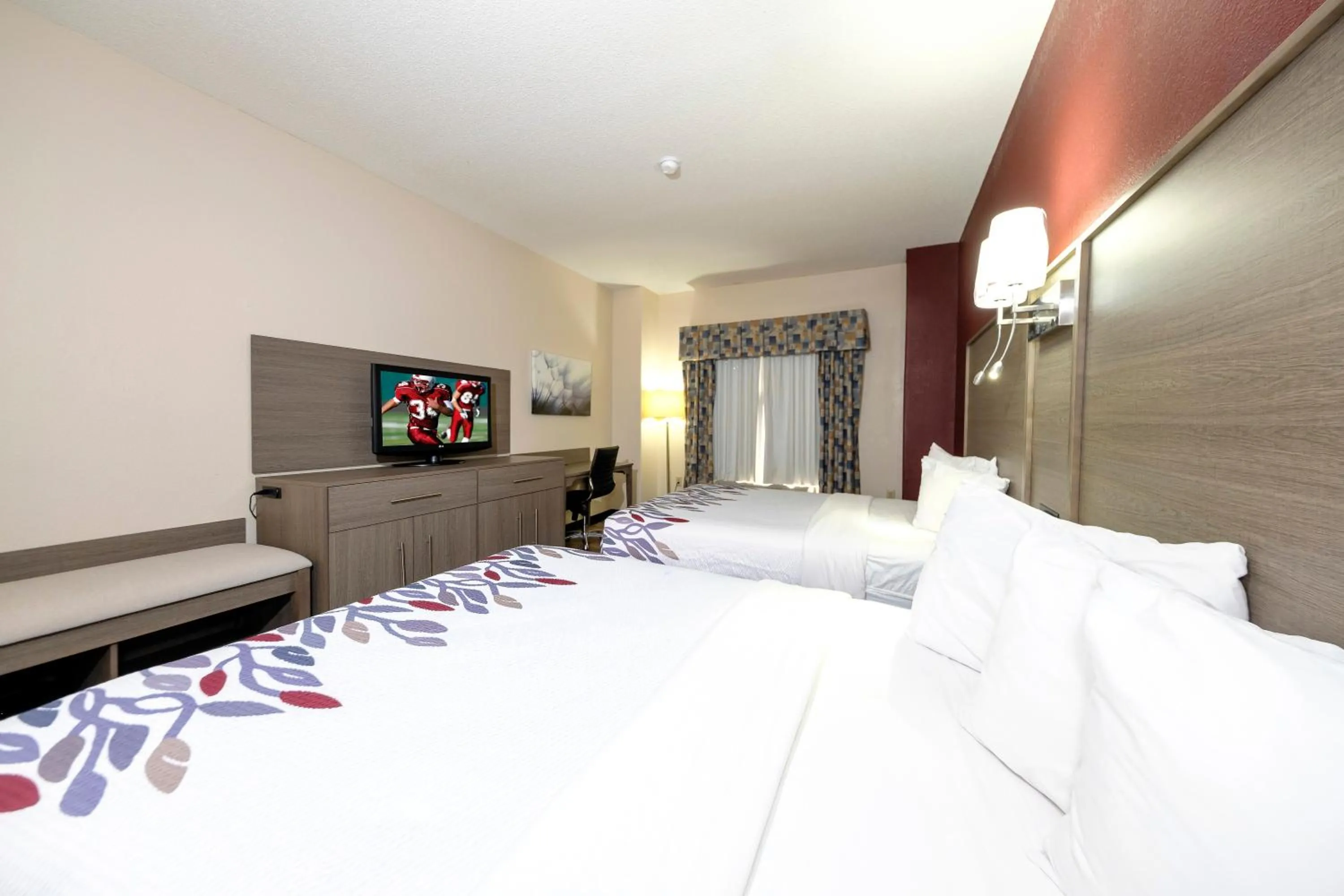 Deluxe Queen Room with Two Queen Beds - Non-Smoking in Red Roof Inn Yemassee