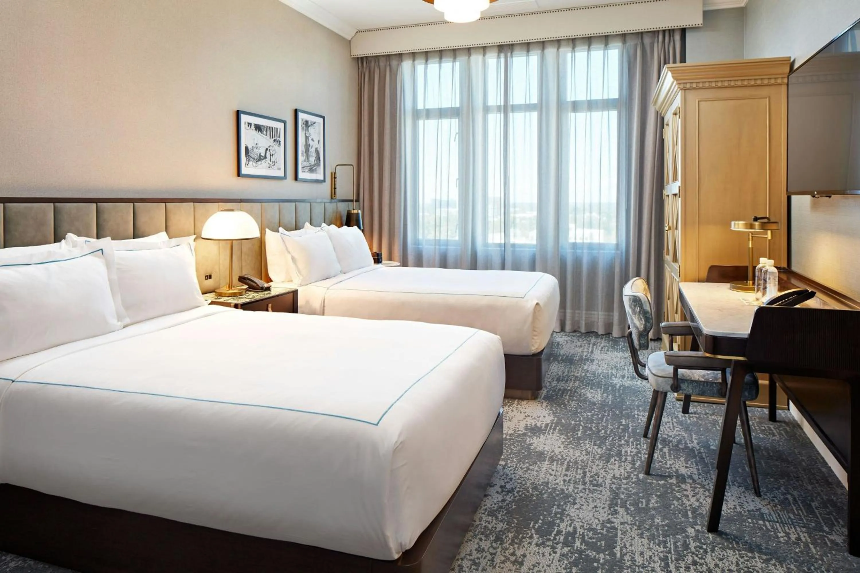 Deluxe Double Room in The Citizen Hotel, Autograph Collection