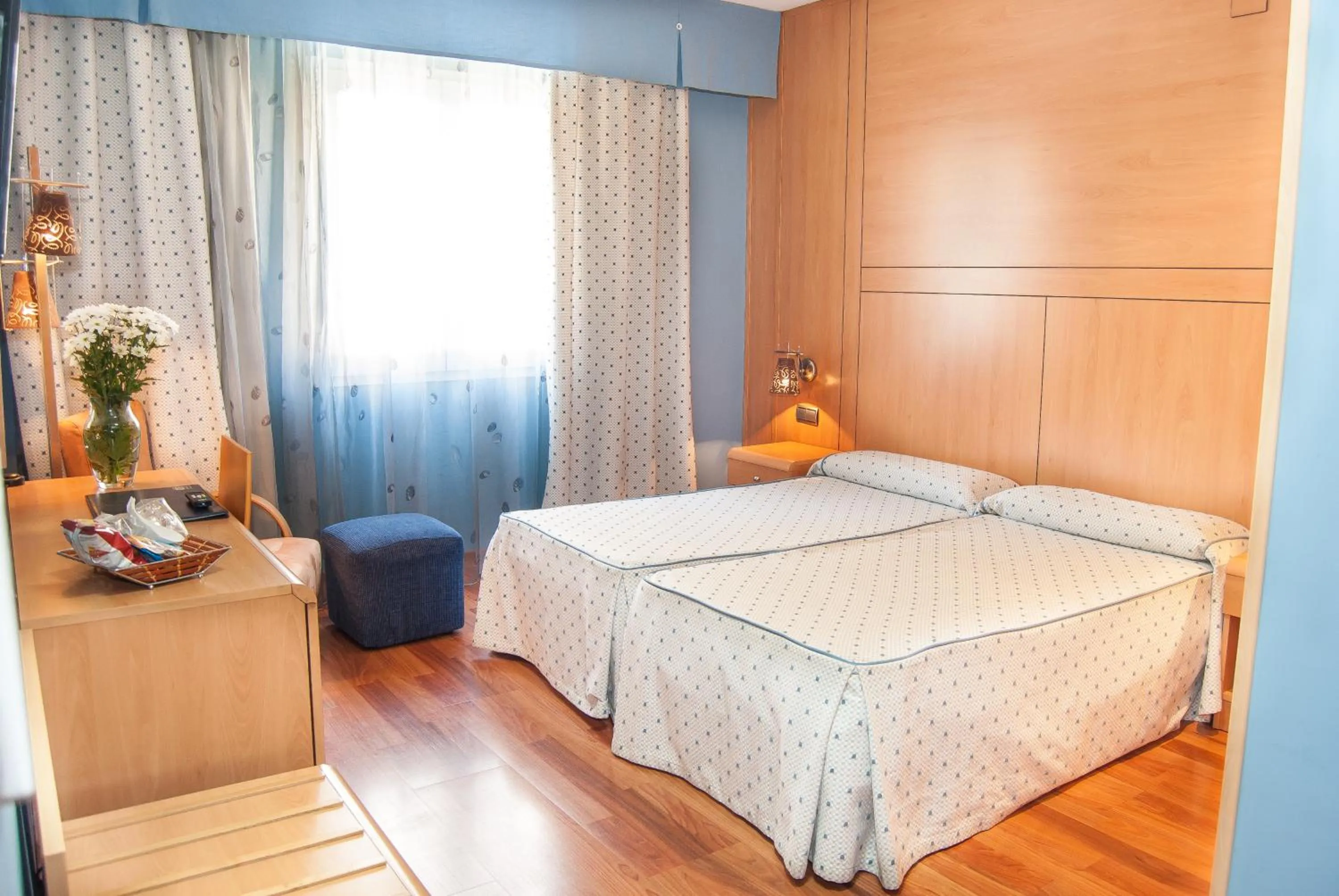 Twin Room in Reino de Granada