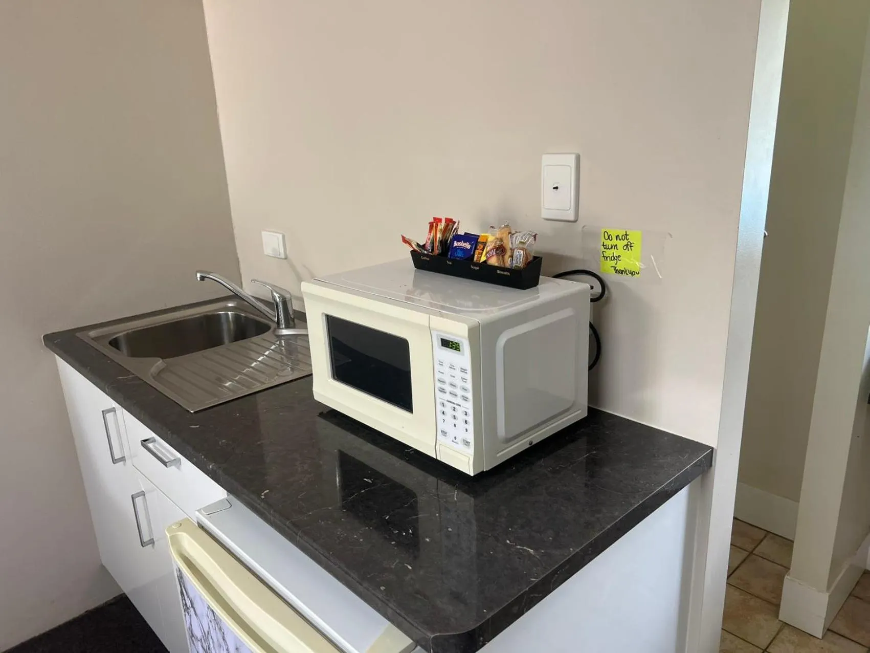 Queen Suite in Kalua Motel