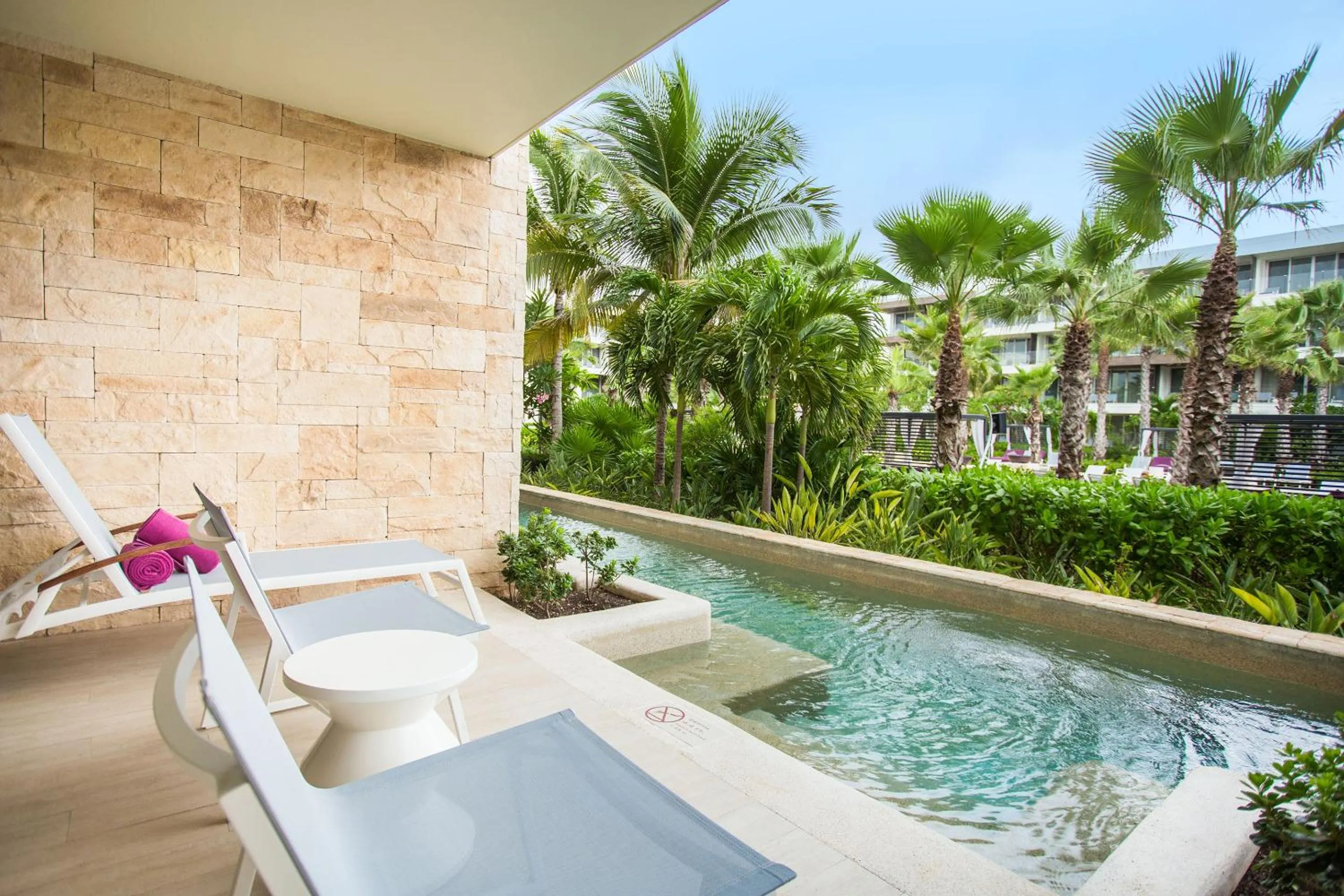 Xhale Club Junior Suite Swimout Tropical View King in Breathless Riviera Cancun Resort & Spa - Adults Only - All inclusive