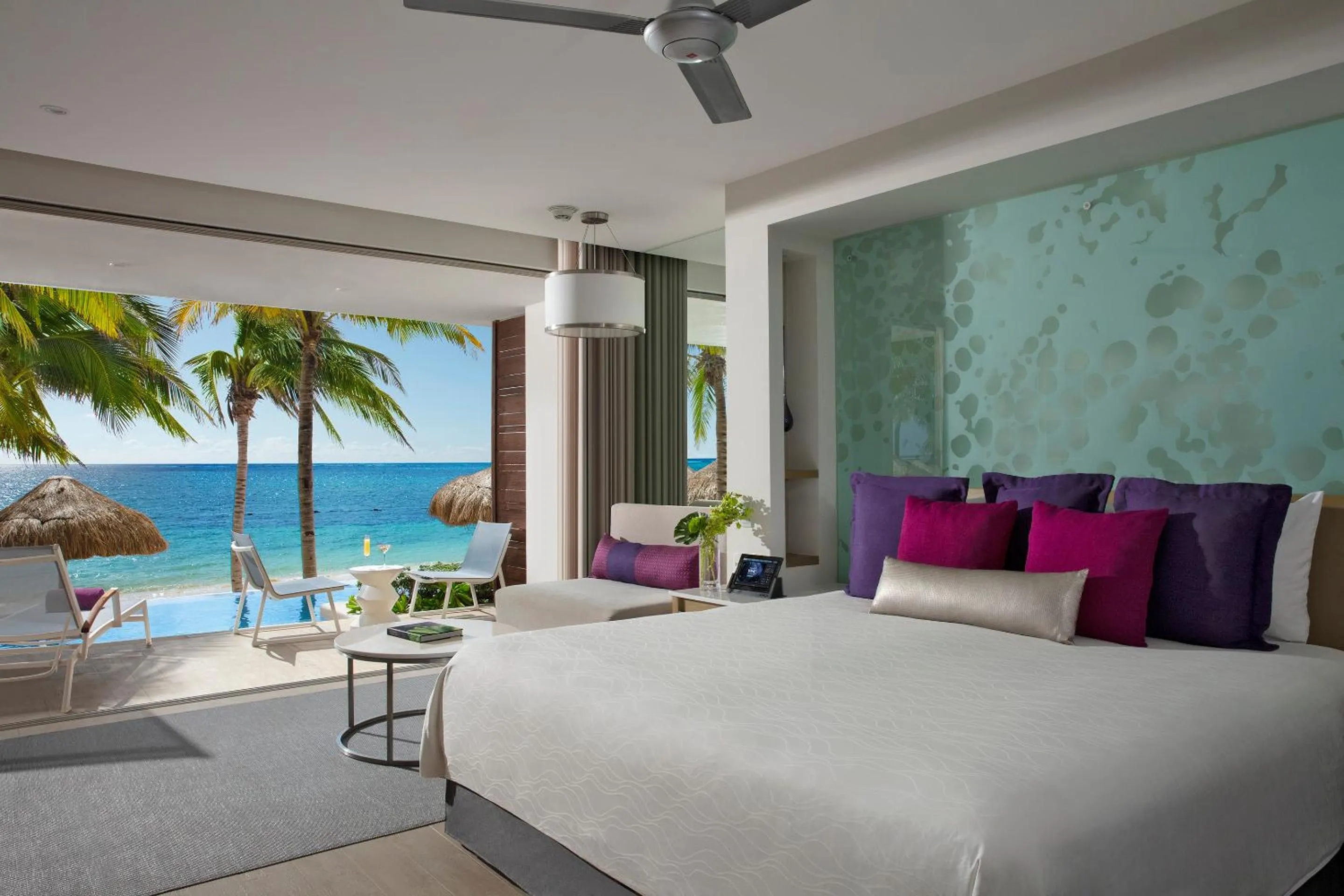  Xcelerate Junior Suite Swimout Ocean Front King in Breathless Riviera Cancun Resort & Spa - Adults Only - All inclusive
