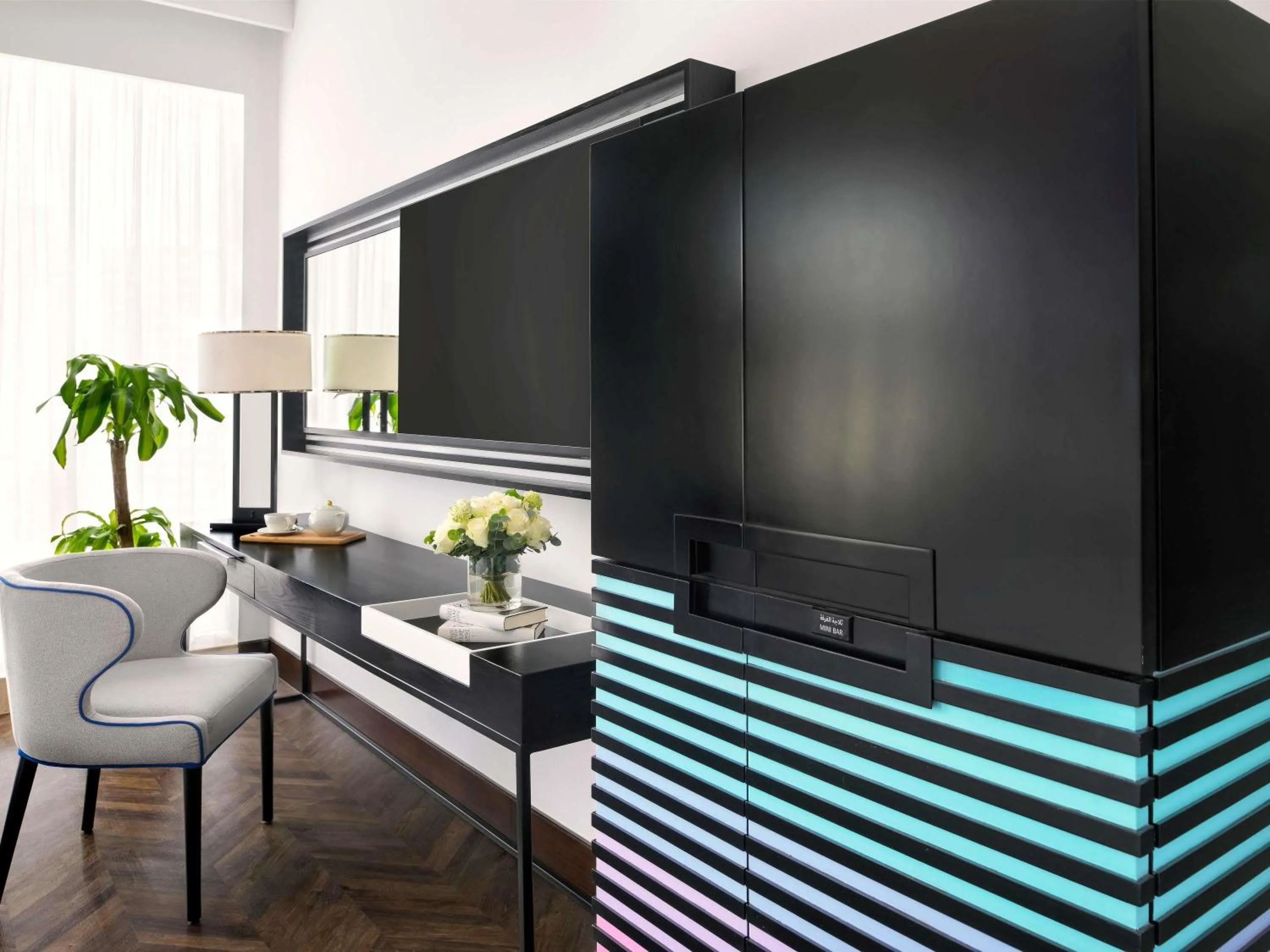 Deluxe Twin Room with Canal View in Pullman Dubai Downtown