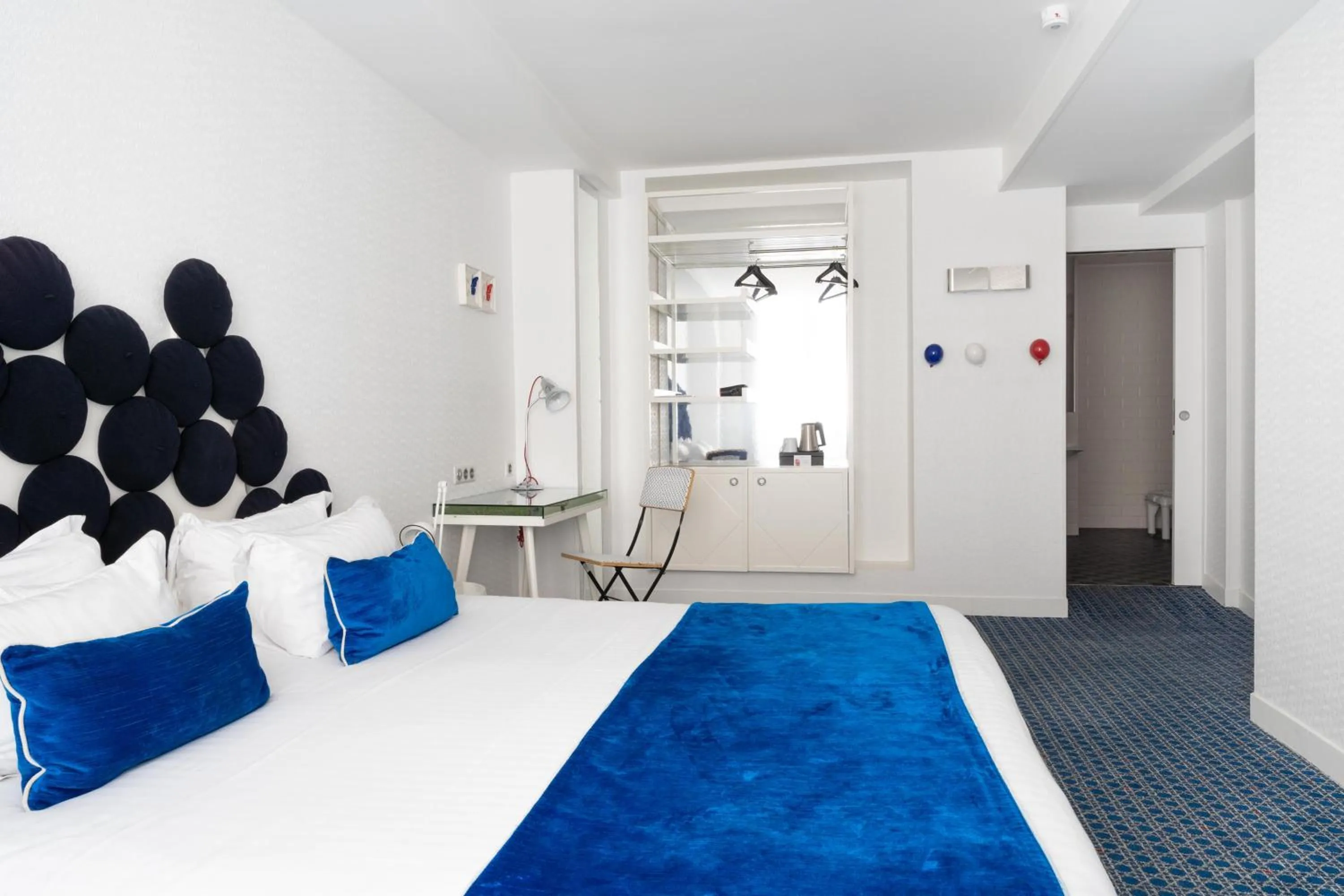 Twin Room - Disability Access in Hotel 34B - Astotel