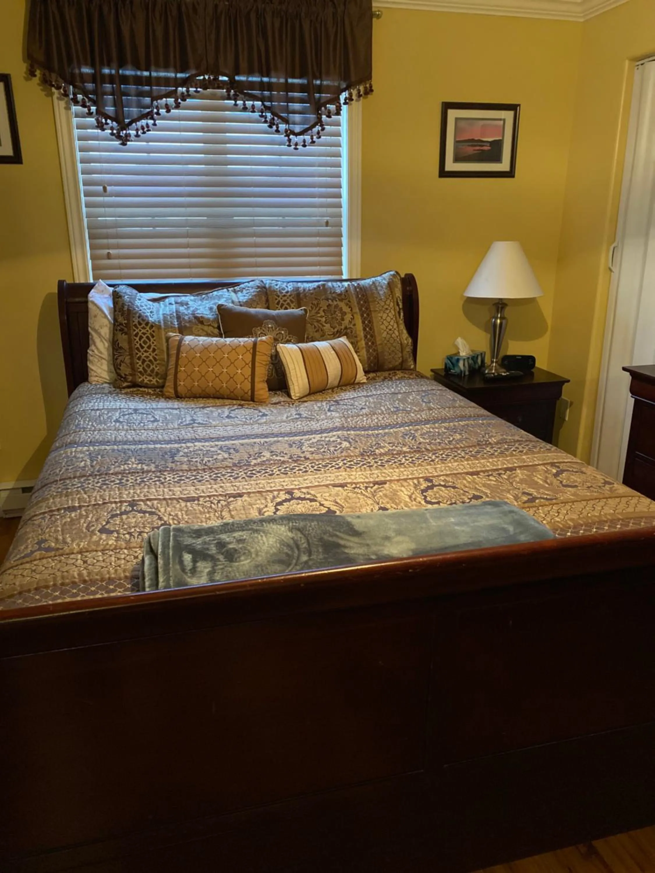 Deluxe Queen Room in Whitsha Inn B&B