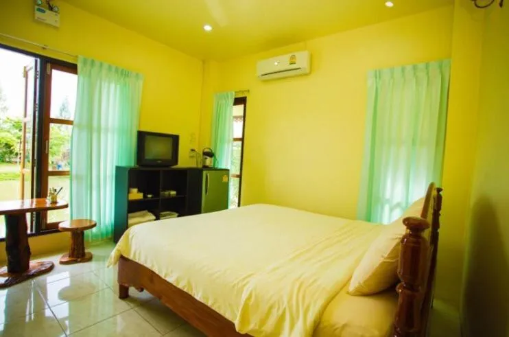 Twin Room in Suan Luang Garden View