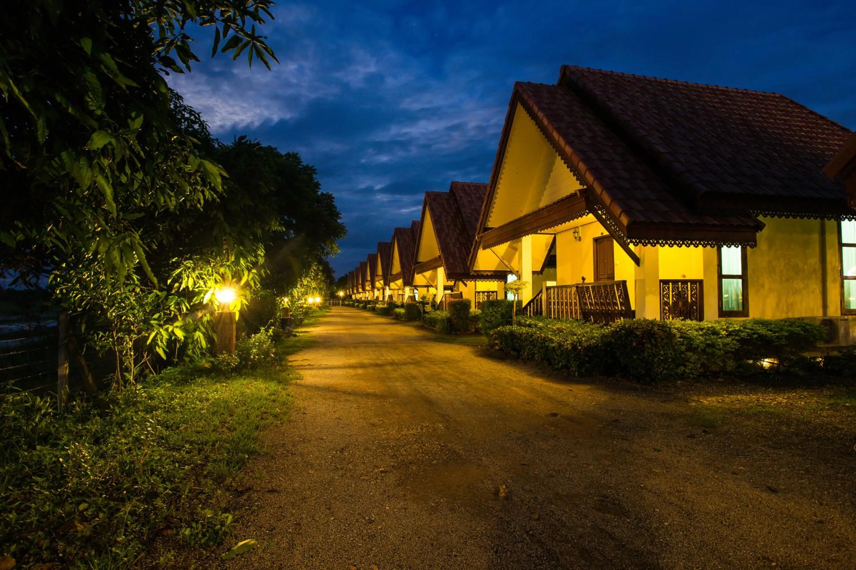 Deluxe King Room in Suan Luang Garden View