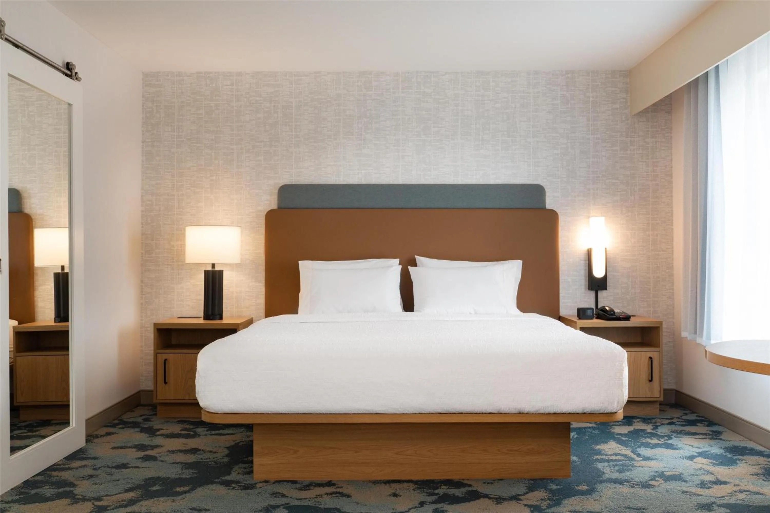 King Room - Non-Smoking in Hampton Inn and Suites La Crosse Downtown