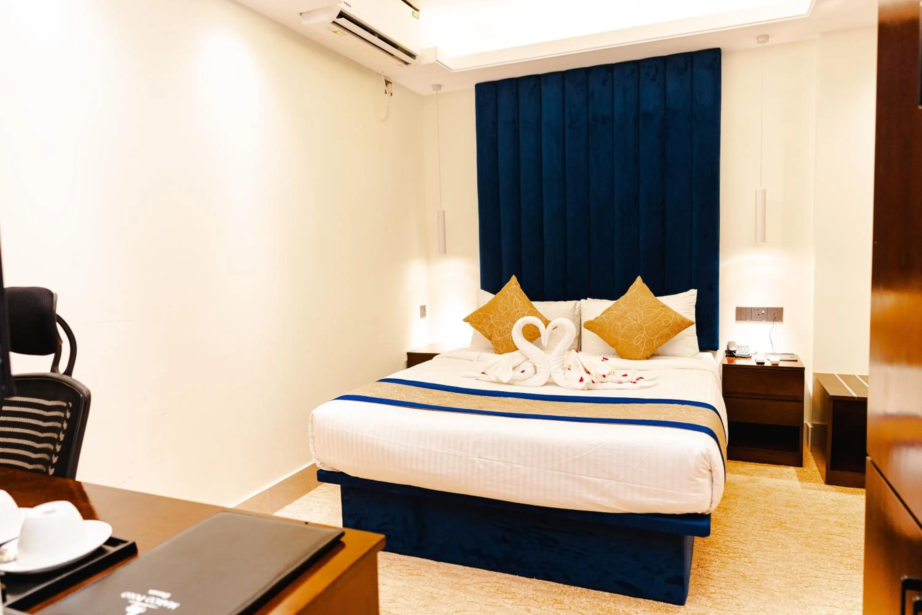 Deluxe Queen Room in Marco Polo Dhaka