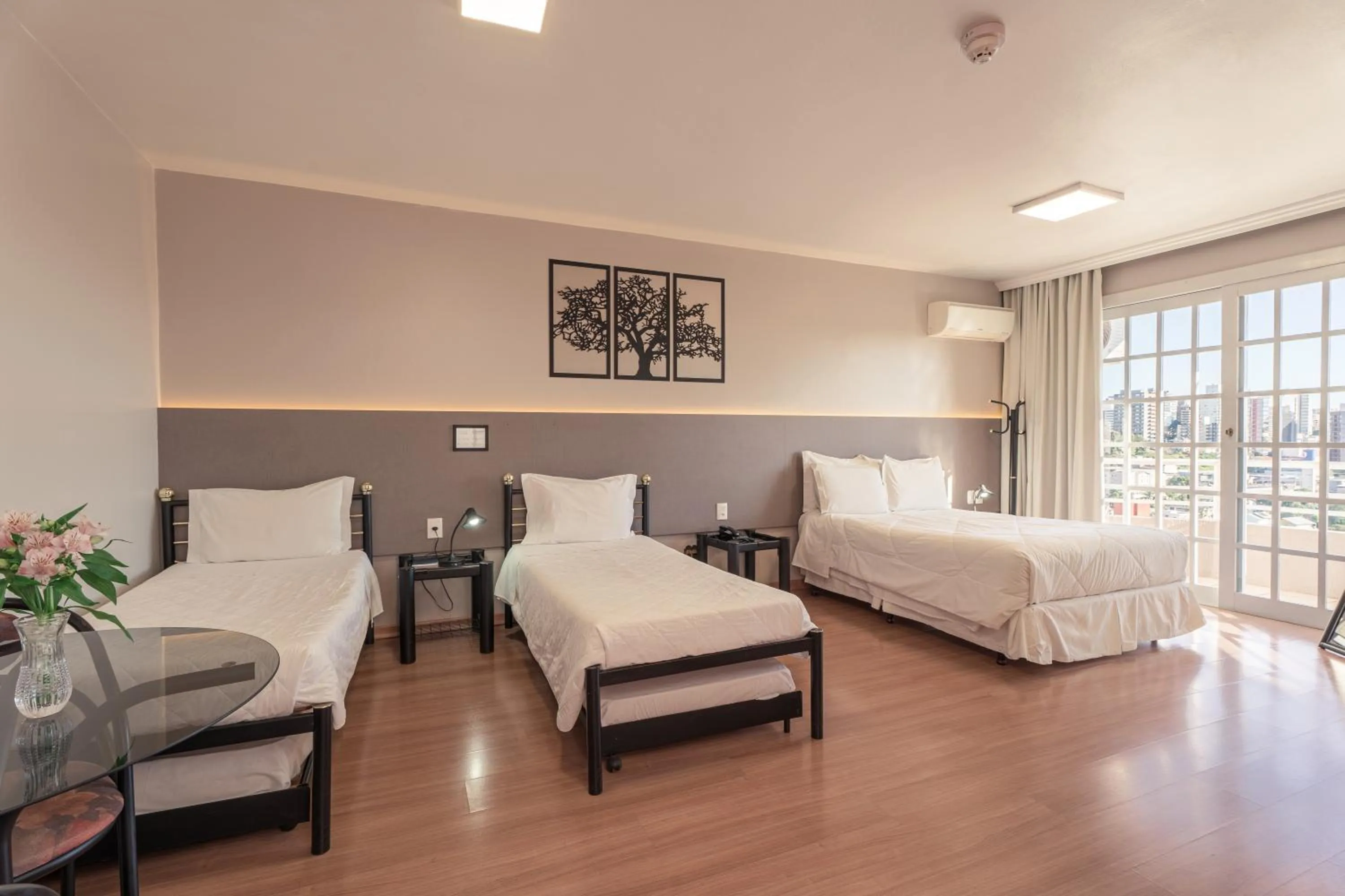 Deluxe Triple Room in Hotel Mont Blanc