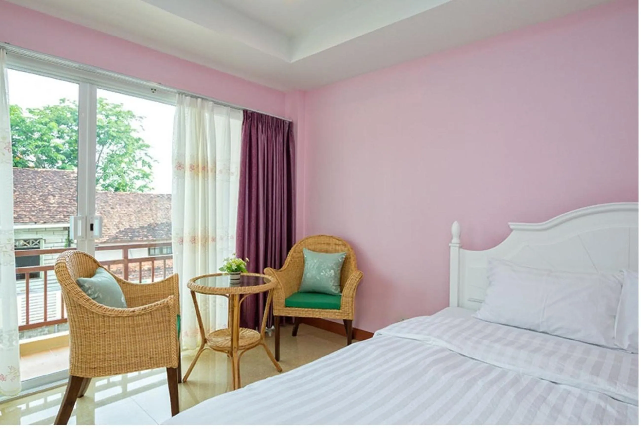 Deluxe Double Room in Takanta Place