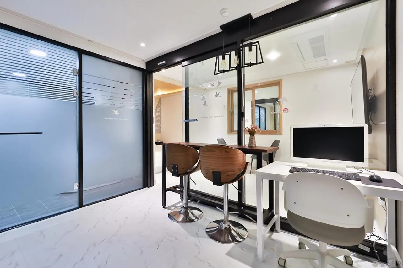 Deluxe Double Room in Time Hotel