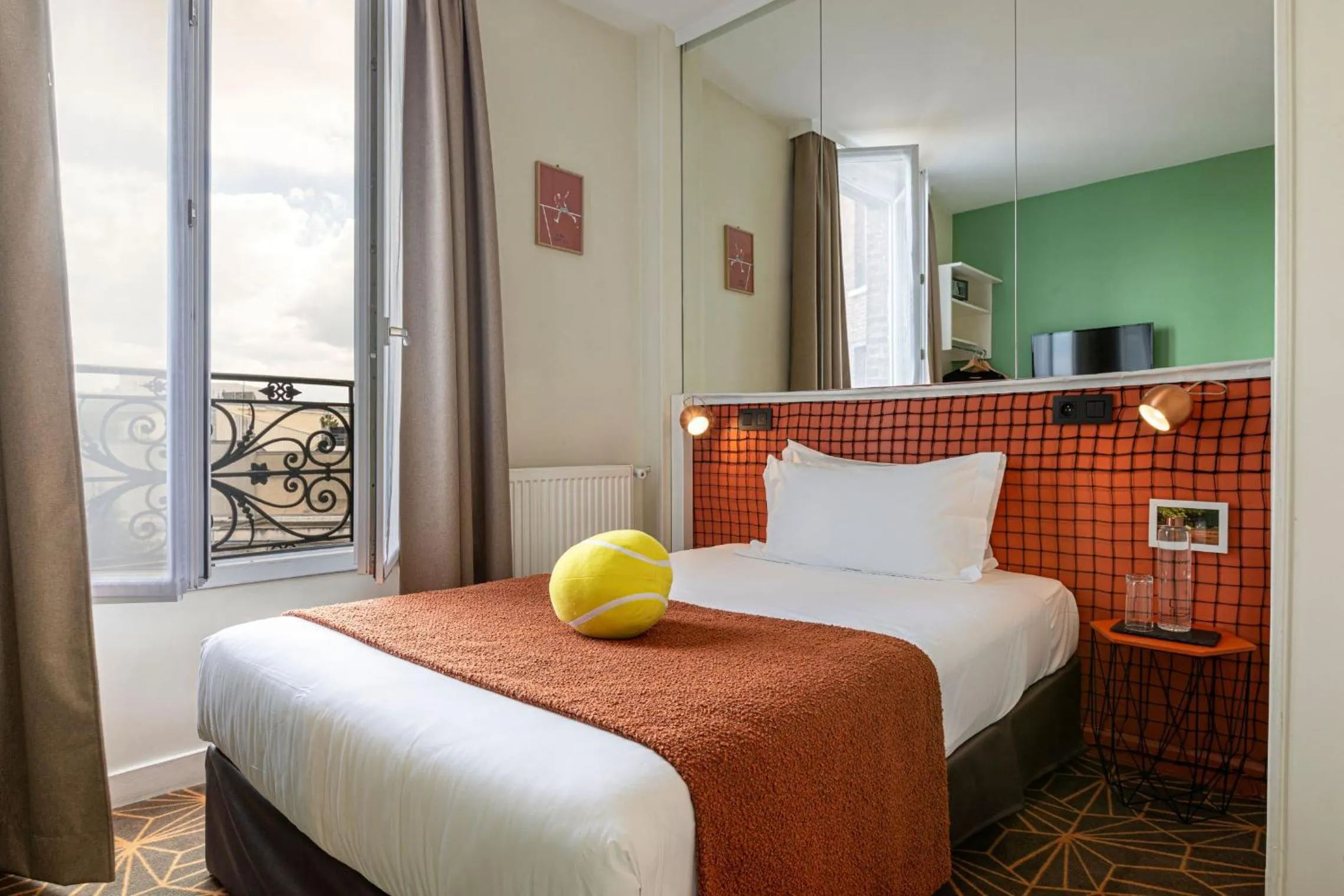 Single Room in Hotel Olympic Paris Boulogne by Patrick Hayat