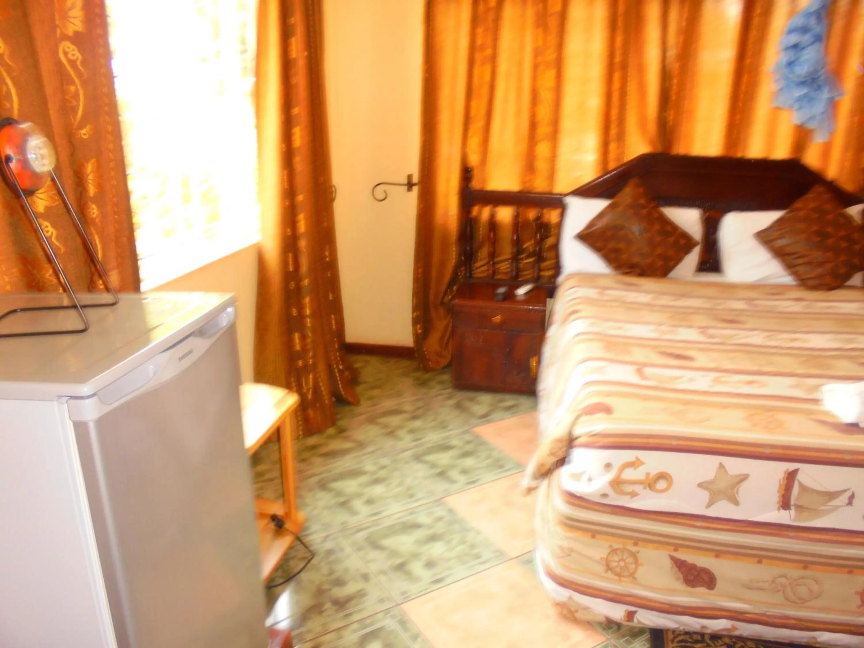 Single Room in White Rose Lodge