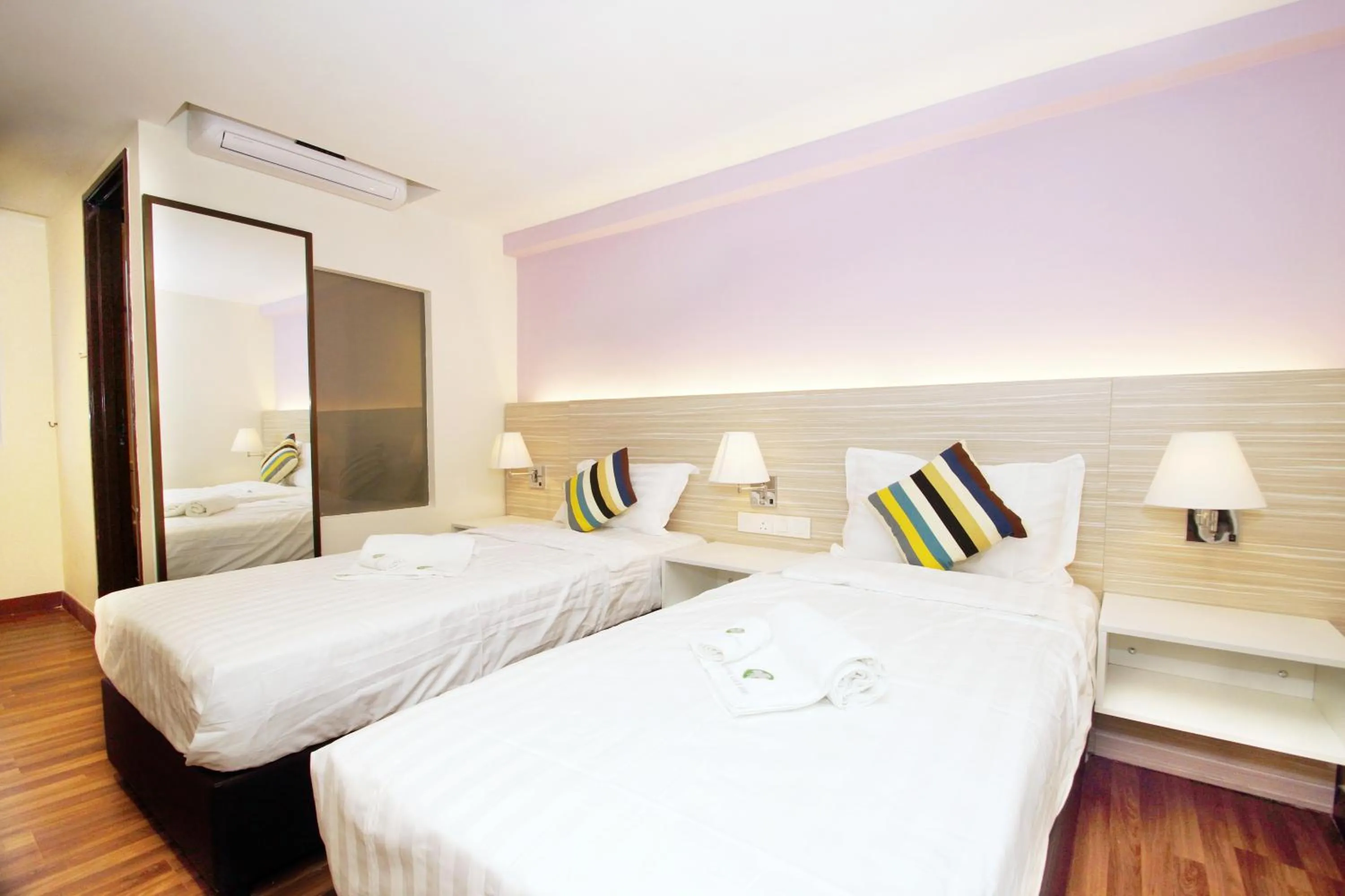 Superior Twin Room in Good Luck Inn