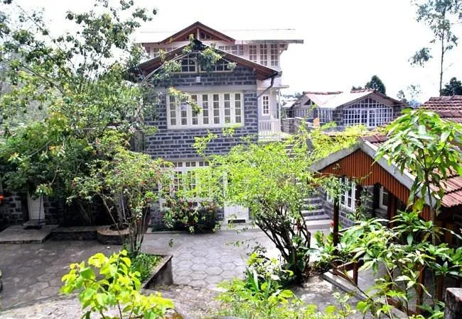 Three-Bedroom Suite in Lilly's Valley Resort