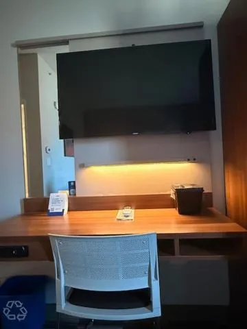 Queen Room - Non-Smoking in Microtel Inn & Suites by Wyndham Altoona