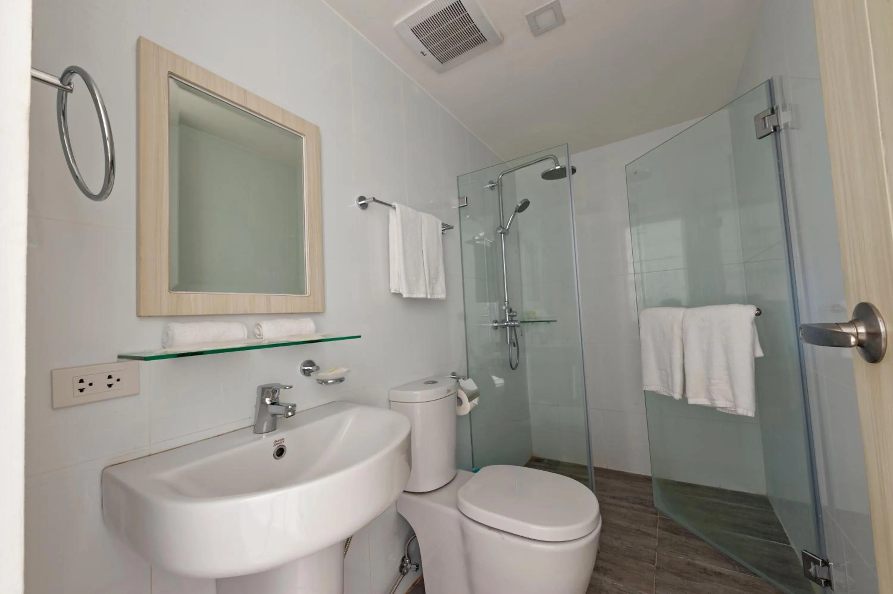 Superior Family Room in Lime Hotel Boracay