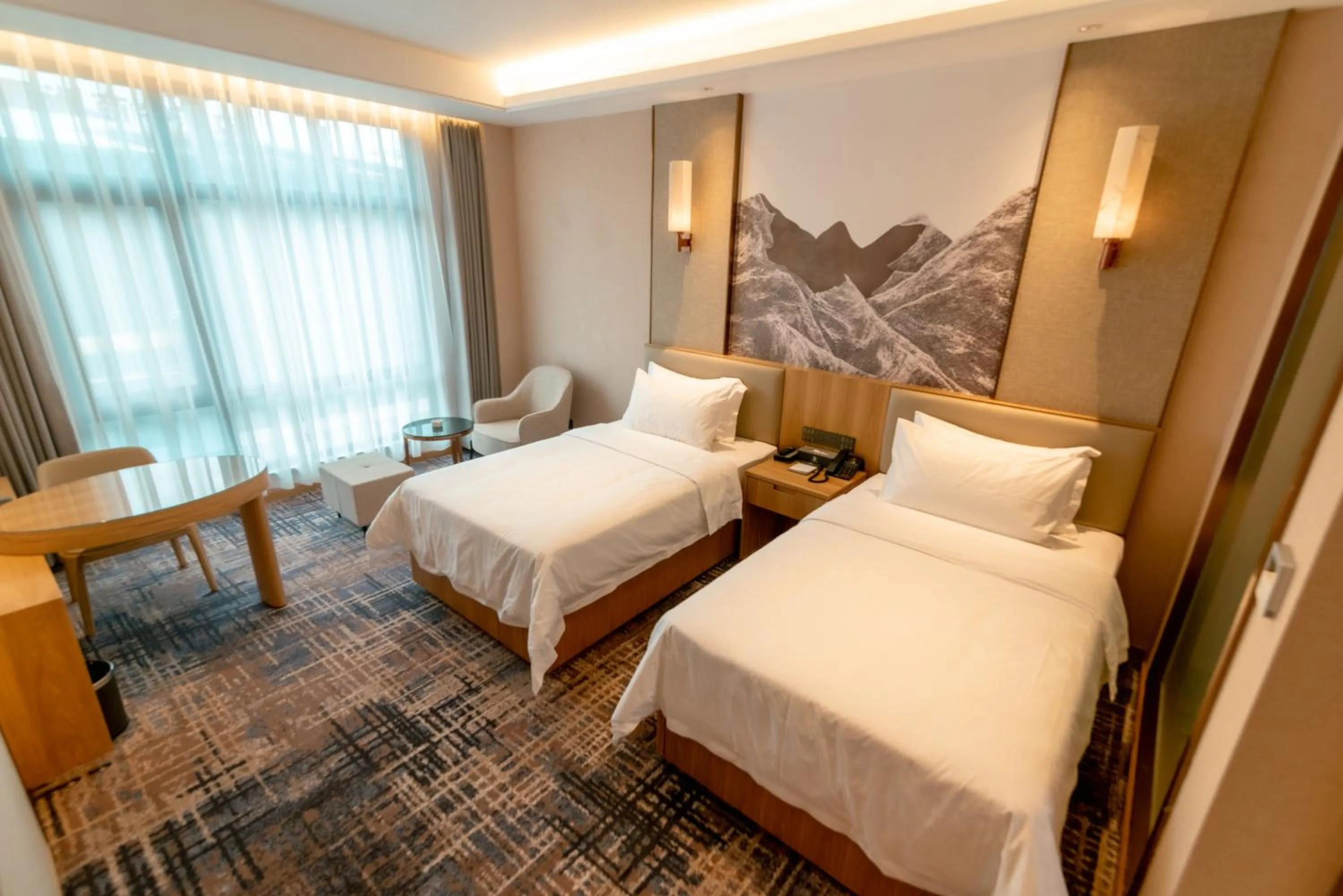 Deluxe Twin Room in ShengDa International Hotel