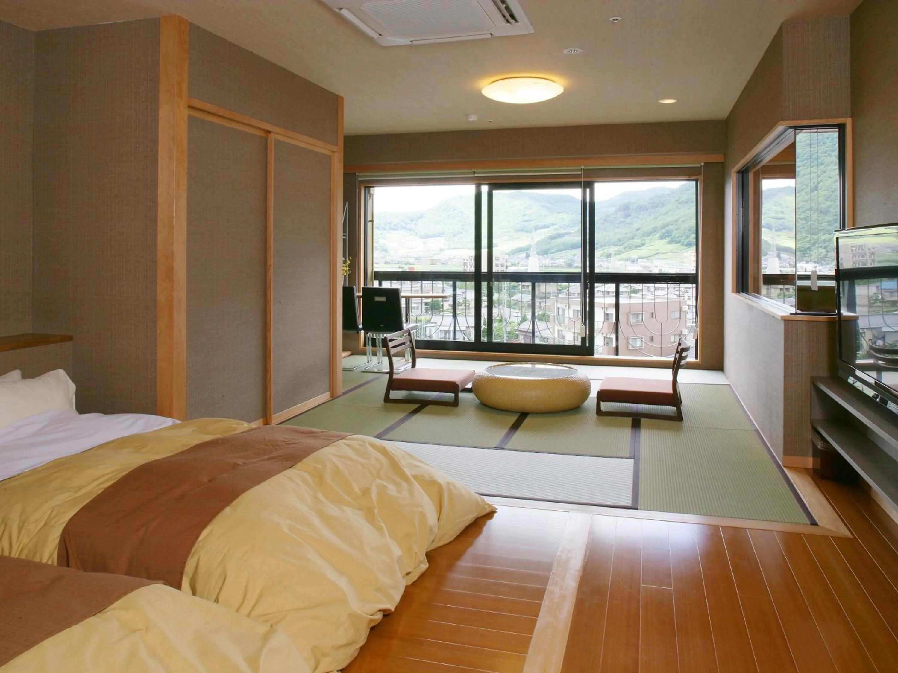 Standard Room with Tatami Area and Open-Air Bath - Non-Smoking in Mt Fuji Hanayagi no Sho Keizan