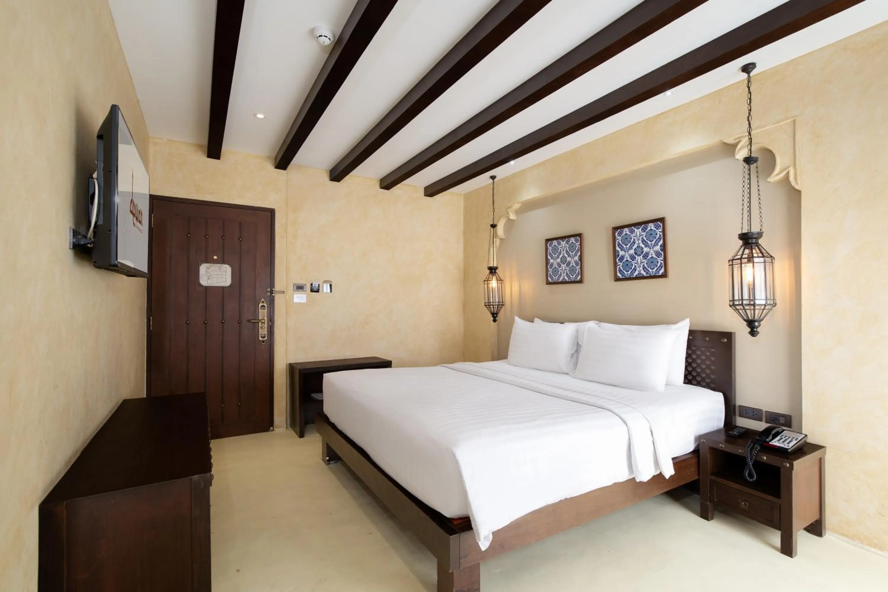Superior King Room in Dewan Bangkok