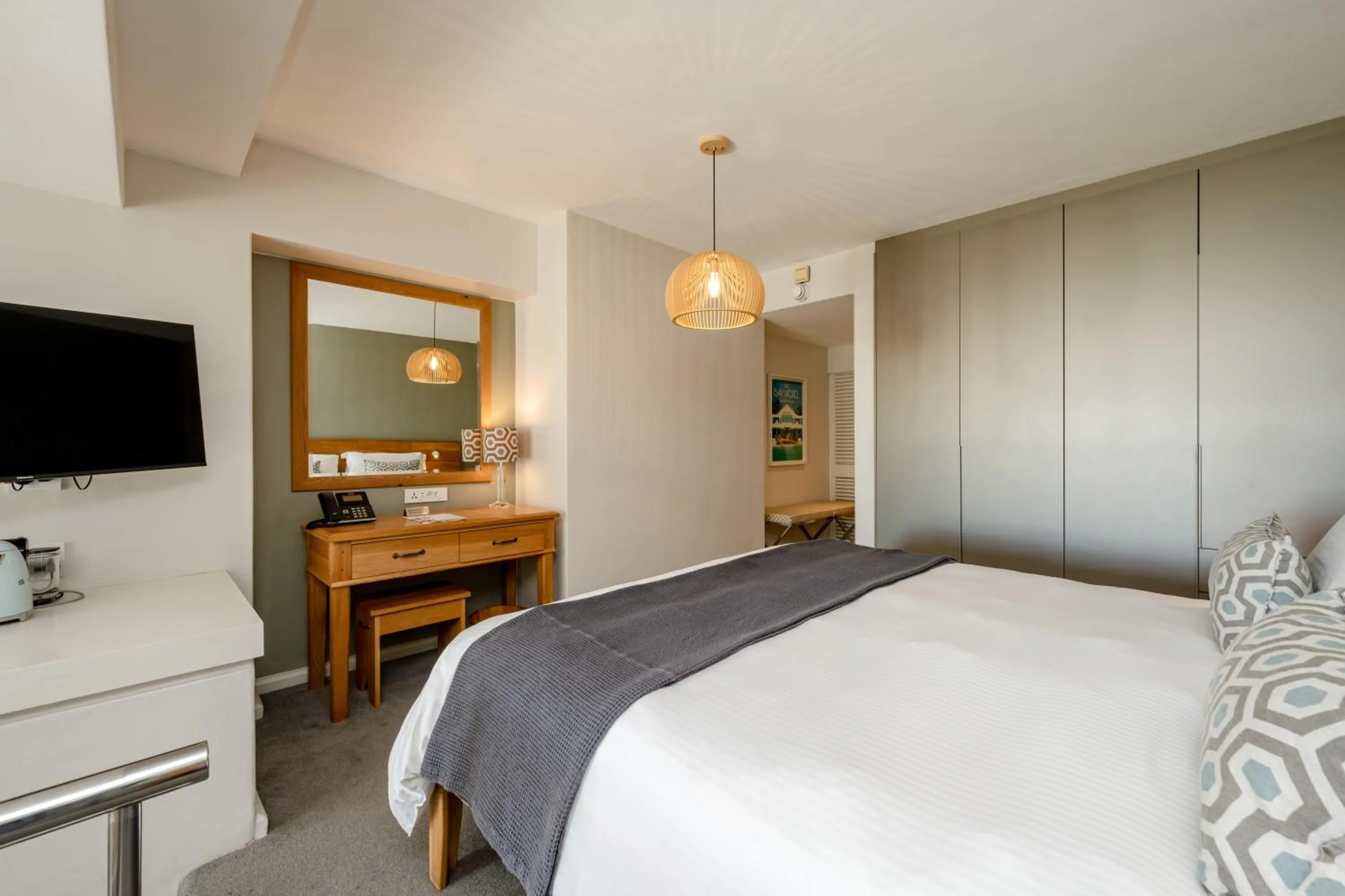 Cabana Pool Club Family Inter-connected in The Bay Hotel