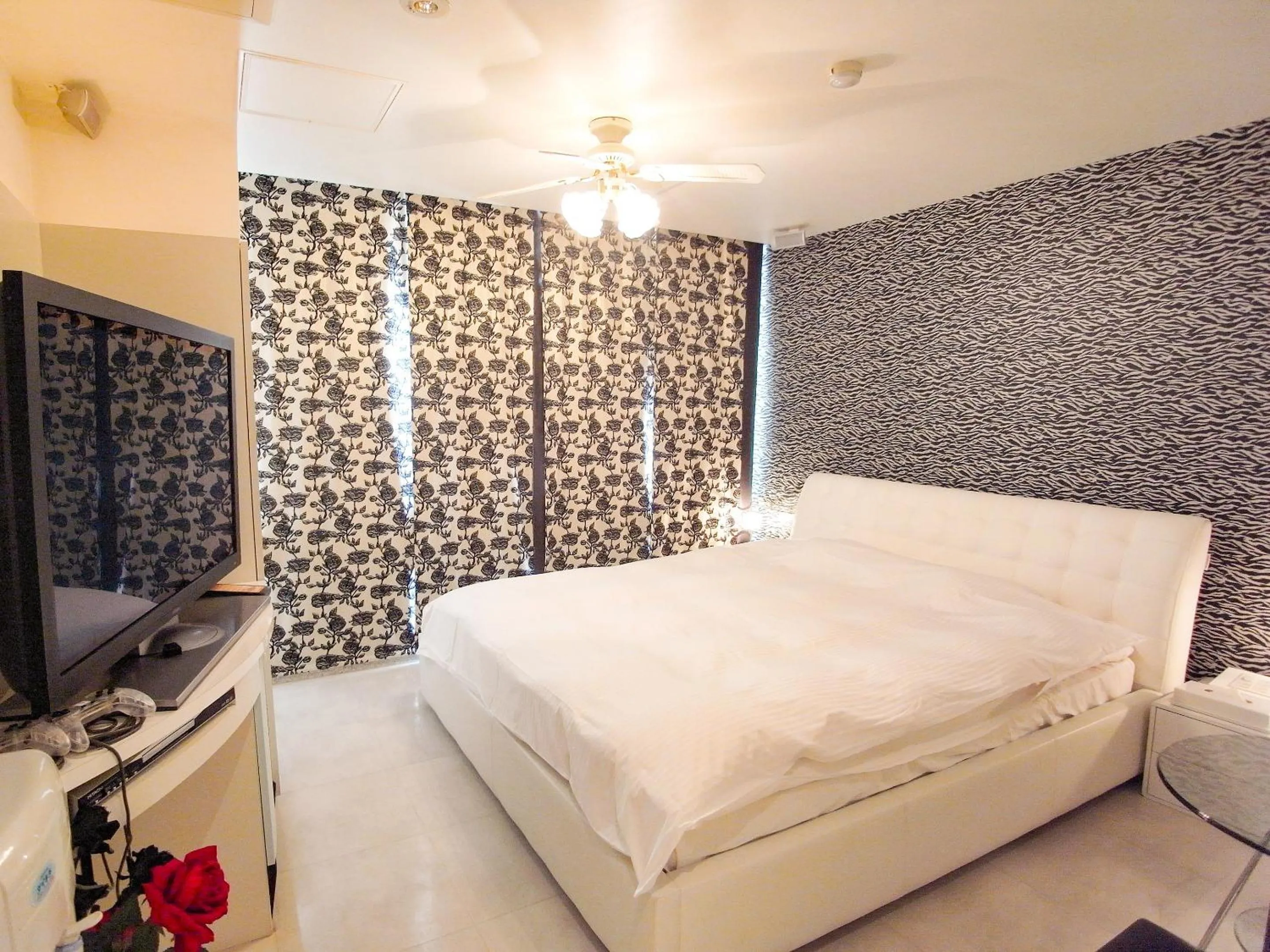 Double Room in V Hotel (Adult Only)