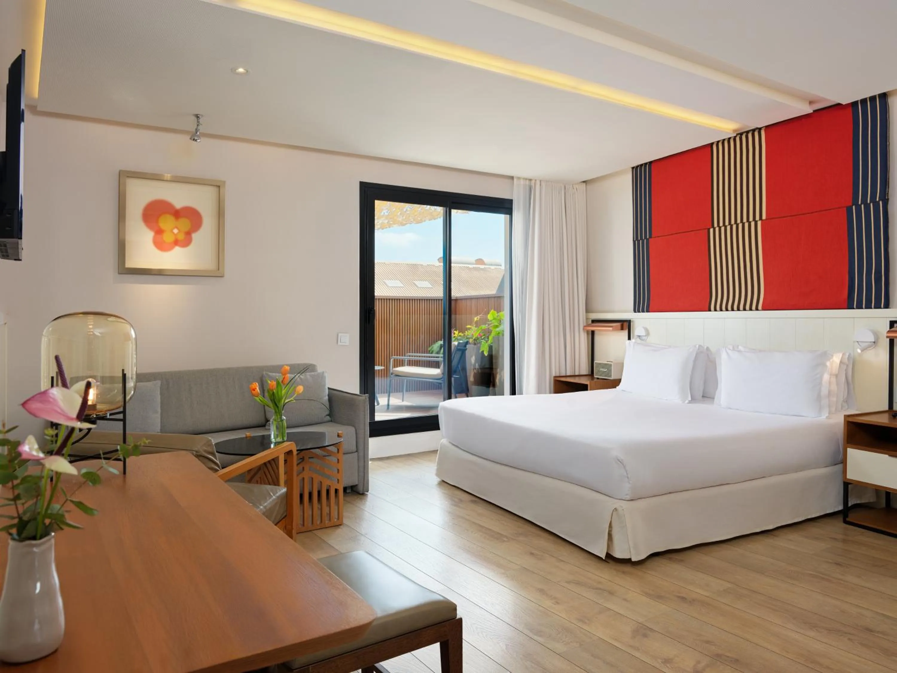 Junior Suite with Terrace in H10 Cubik 4* Sup