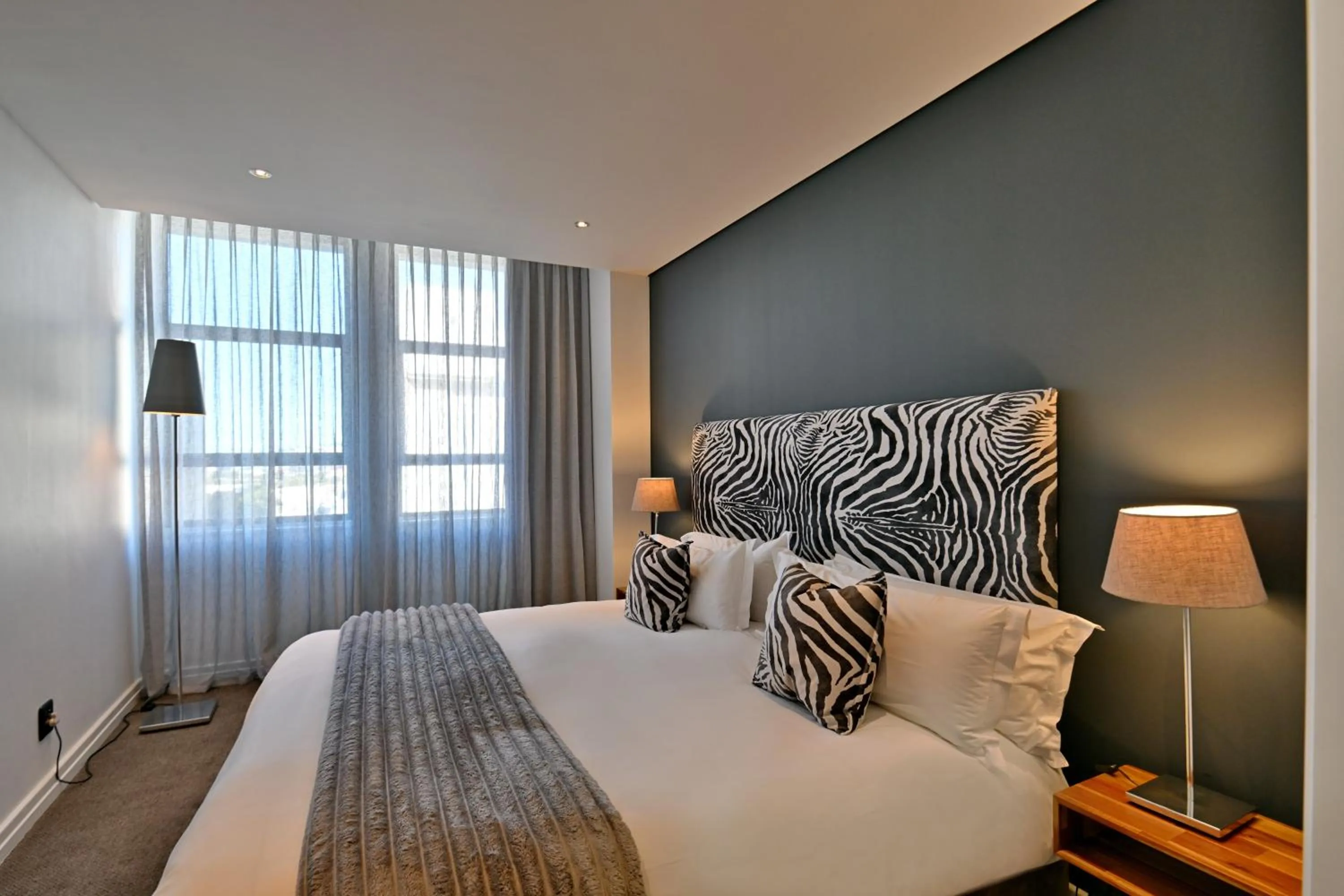 One-Bedroom Apartment - single occupancy in Fountains Hotel